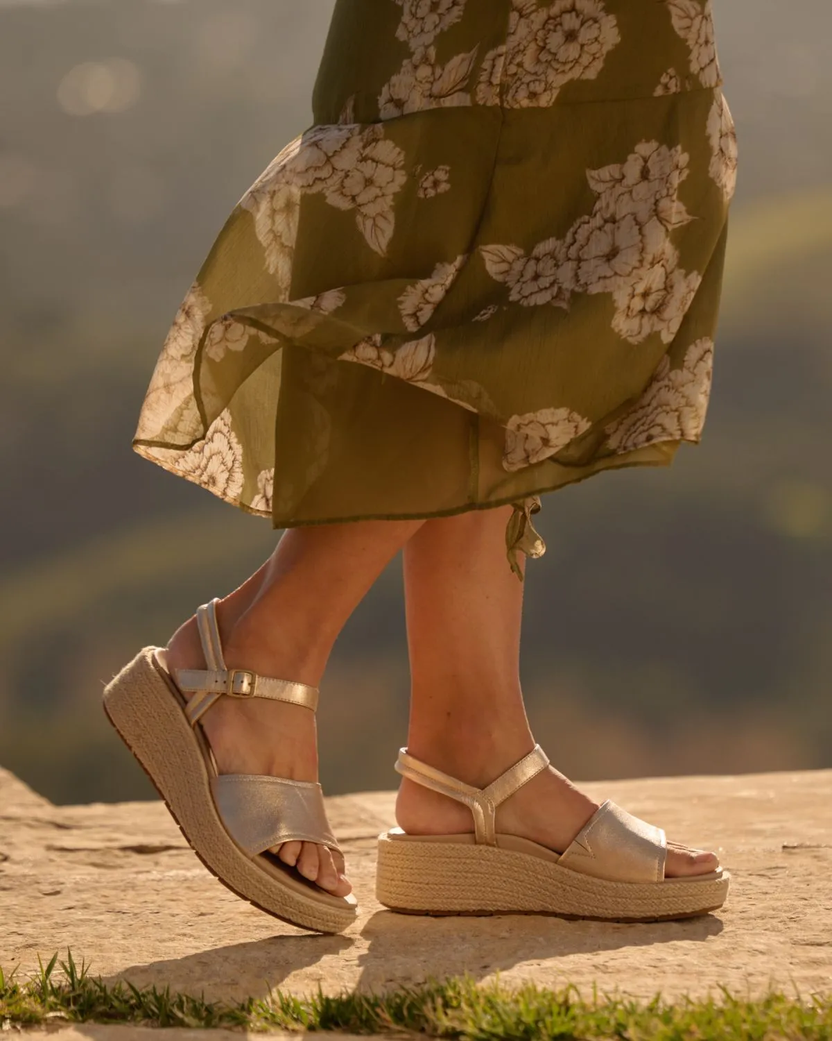 Smooth Surface Summer Vibes Solstice Buckle Sandal