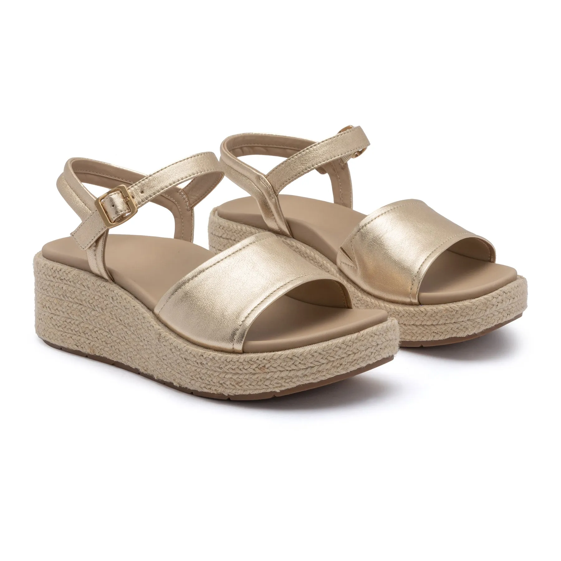 Fashionable And Functional Solstice Buckle Sandal