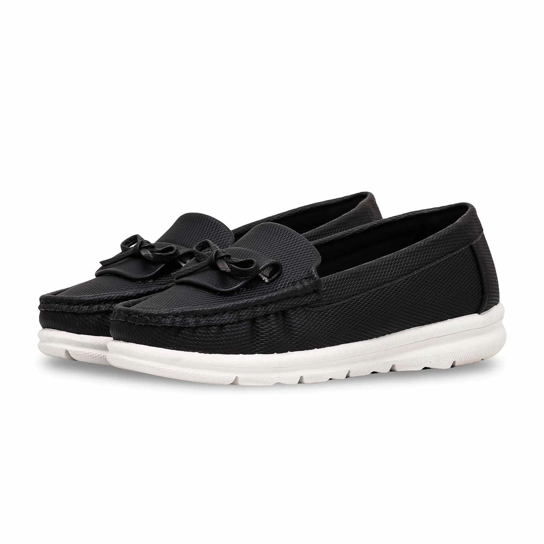 Carefree Day Classic Look Black Moccasin WN4349