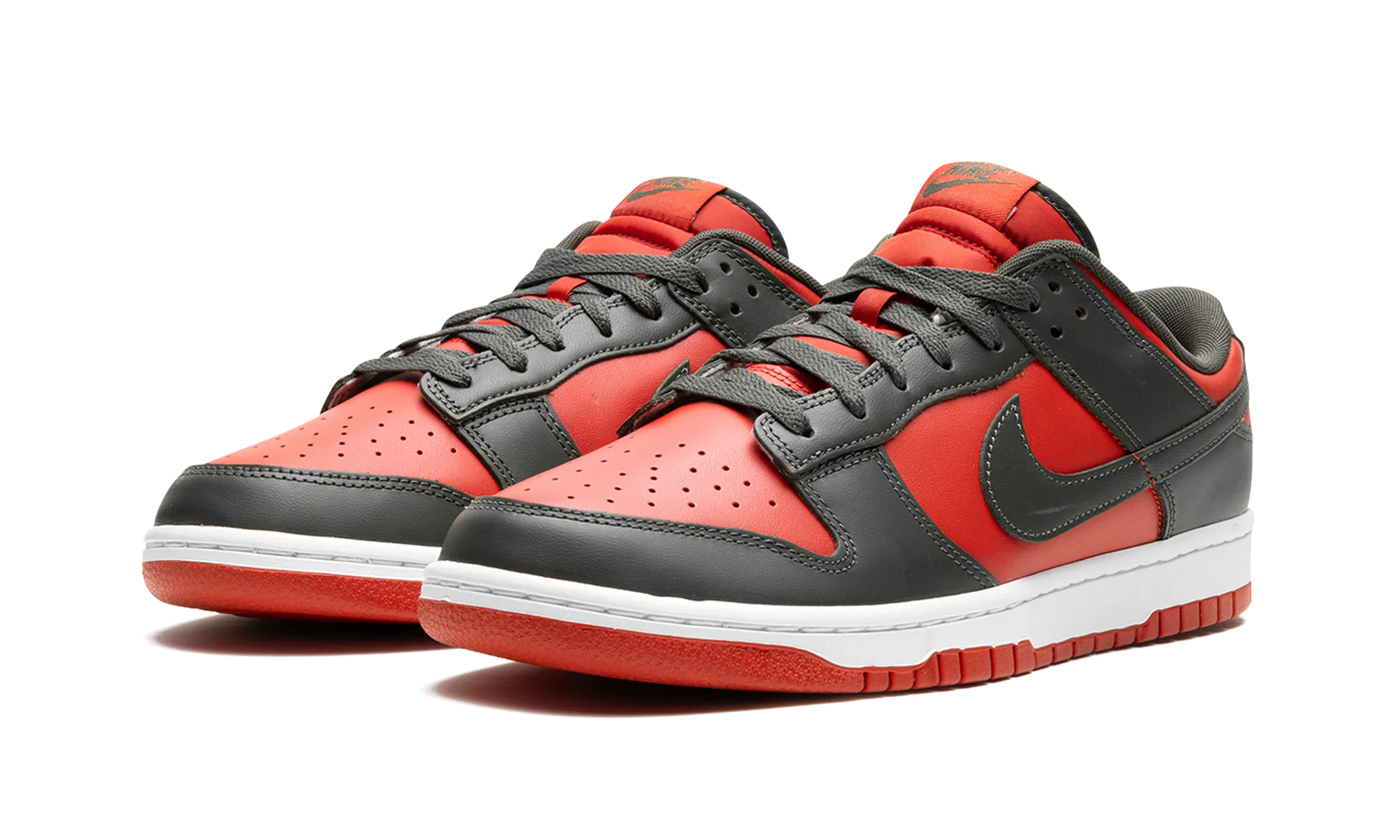 Sleek Finish Urban Move Pro Dunk Low "Mystic Red"