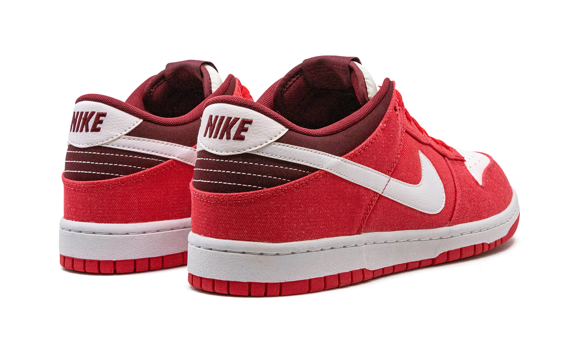 Dunk Low "Hyper Red" Breezy Feel