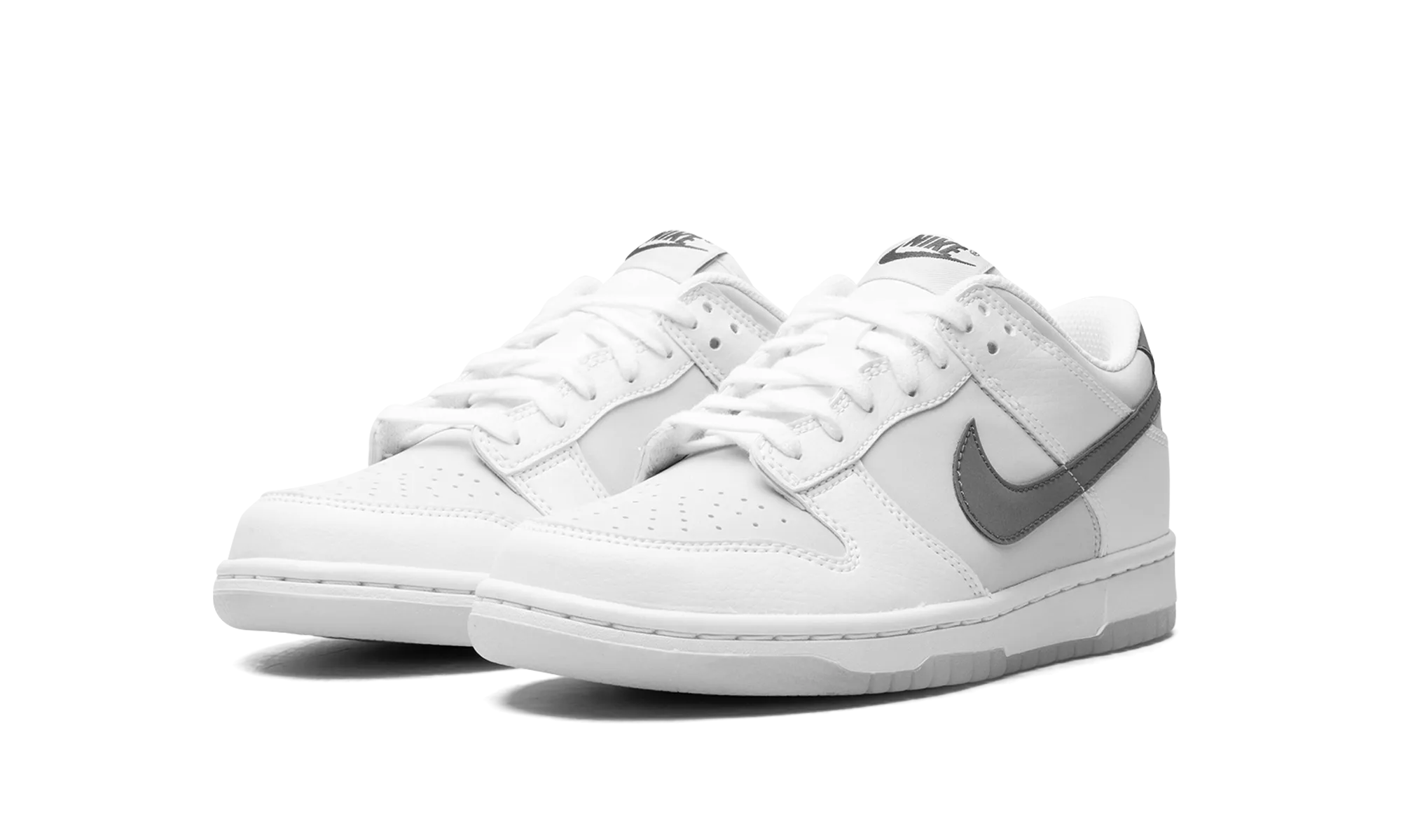 Slim Footprint Flex Step Dunk Low GS "Reflective Swoosh"