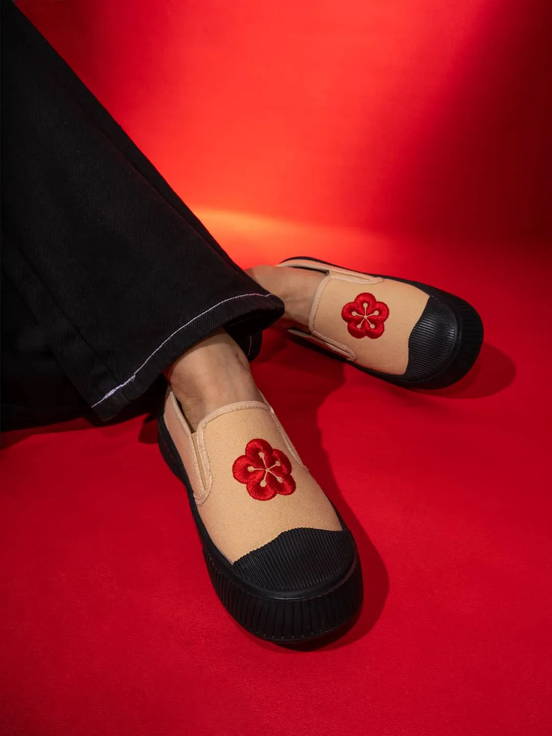 Bacca Bucci Kawaii Sakura Slip-On Sneakers Canvas