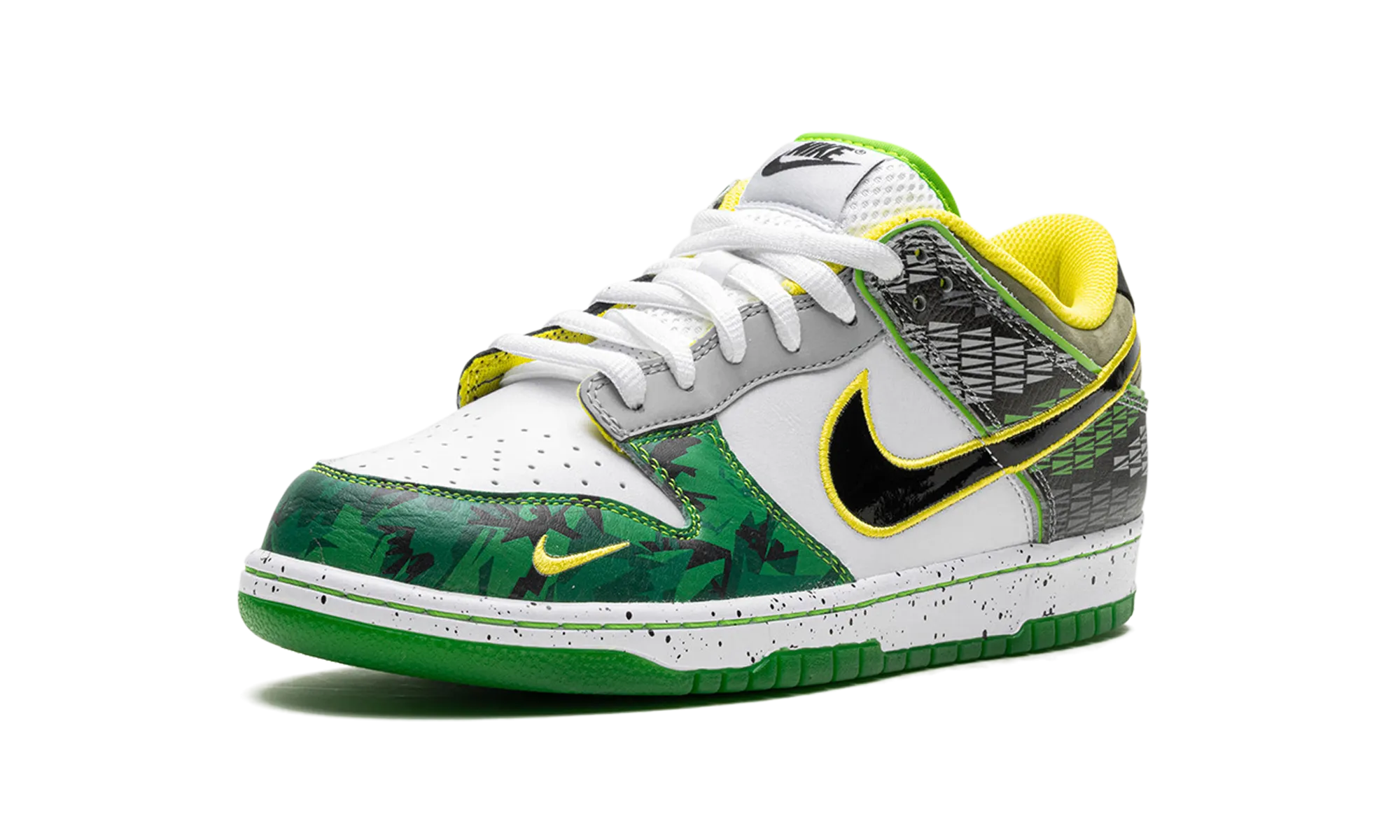 Dunk Low "What the Duck Away University of Oregon PE" Active Feet Soft Texture