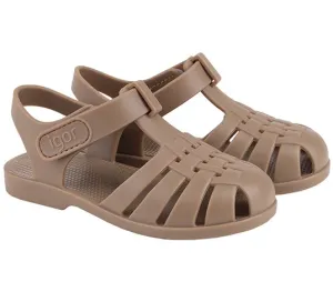 Stylish and Practical Easy Look Igor Girl's and Boy's S10288 Clasica V, Taupe