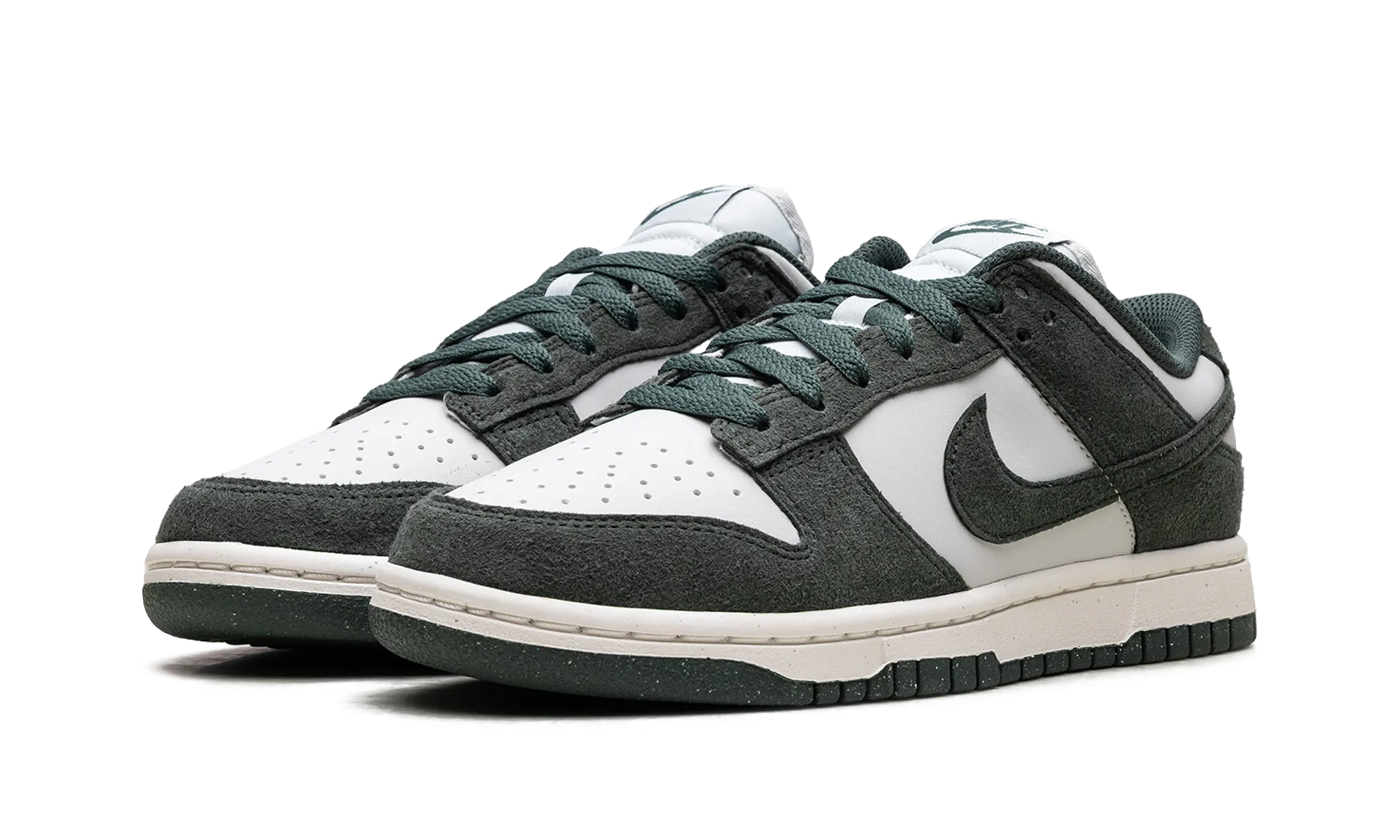 Dunk Low Next Nature WMNS "Viintage Green" Active Fit Modern Street