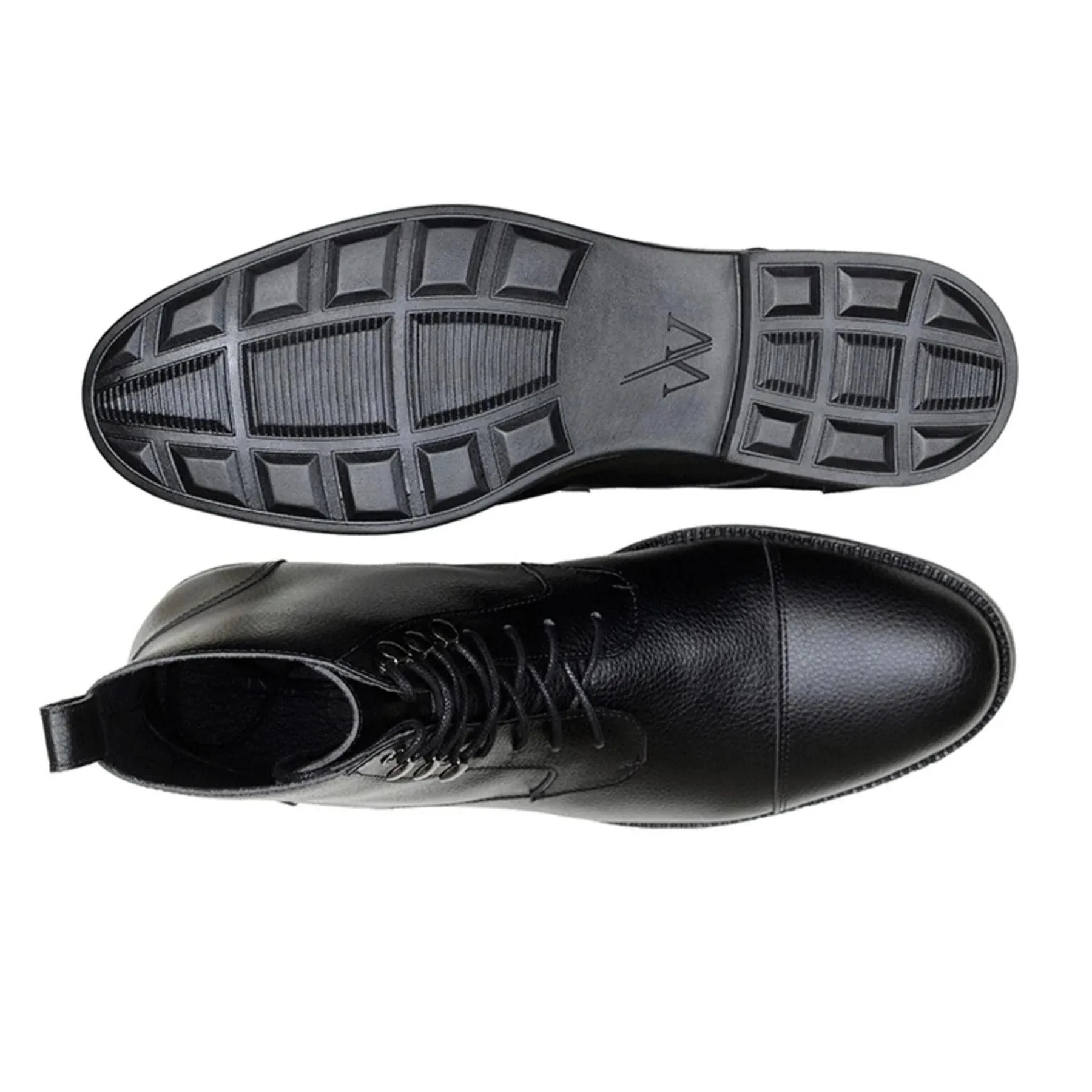 'Vellerti' classic vegan leather lace-up boot by Vincente Verde -  black Dinner Look