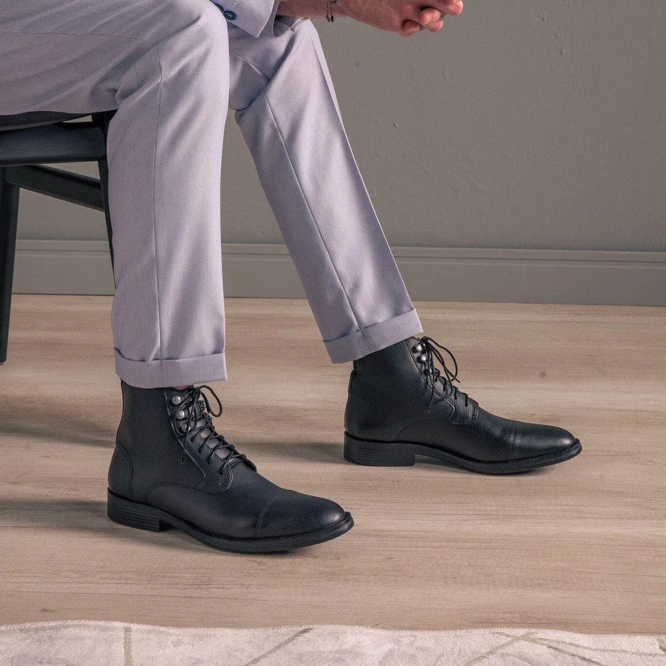 'Vellerti' classic vegan leather lace-up boot by Vincente Verde -  black Sport Edge
