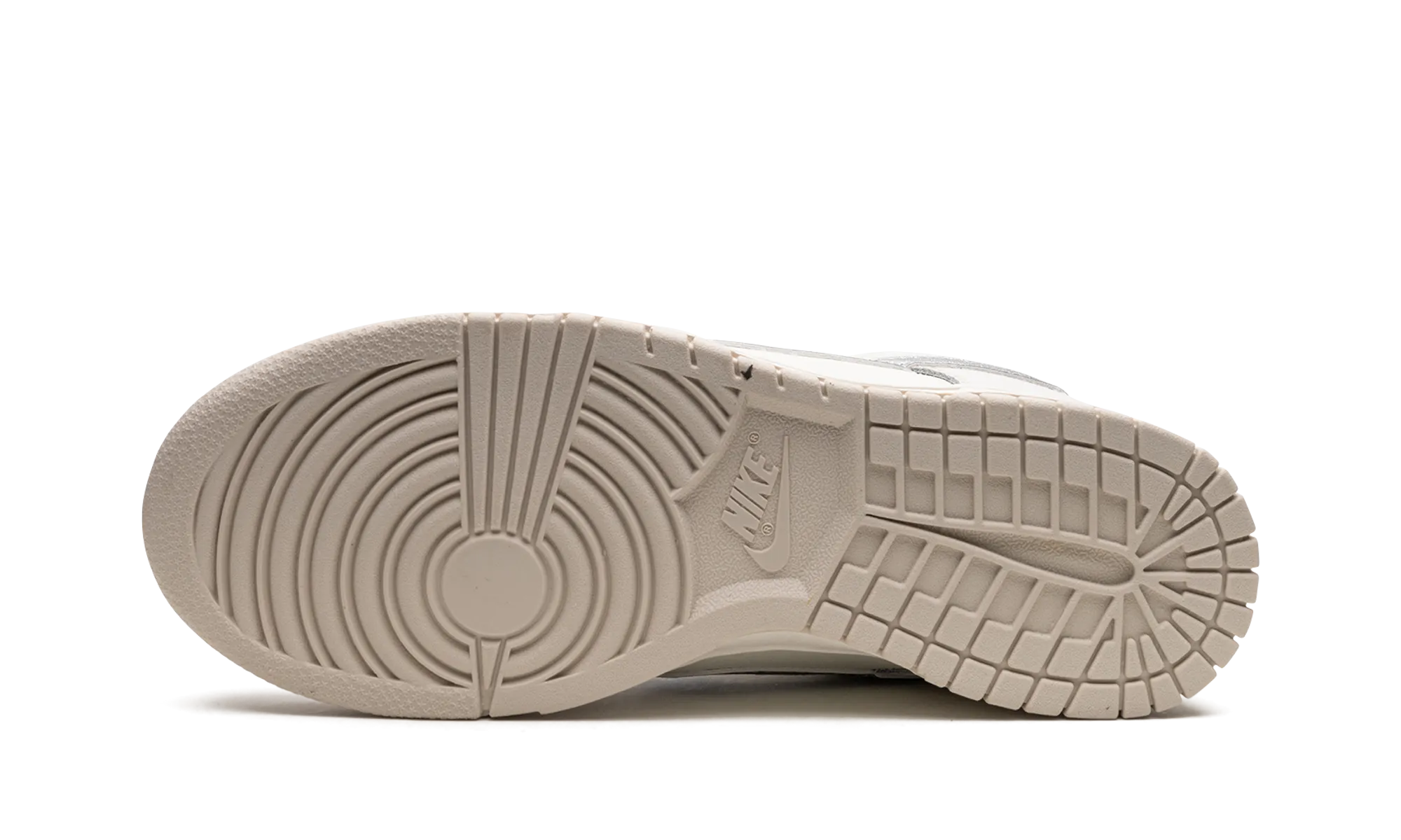 Versatile Comfort Marathon Day DUNK LO ESS TREND MNS WMNS "Sail / Oxygen Purple"