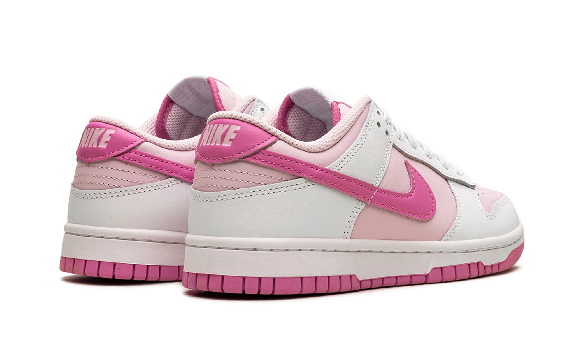 Dunk Low WMNS "Pink Foam" Decorative stitching Match Go