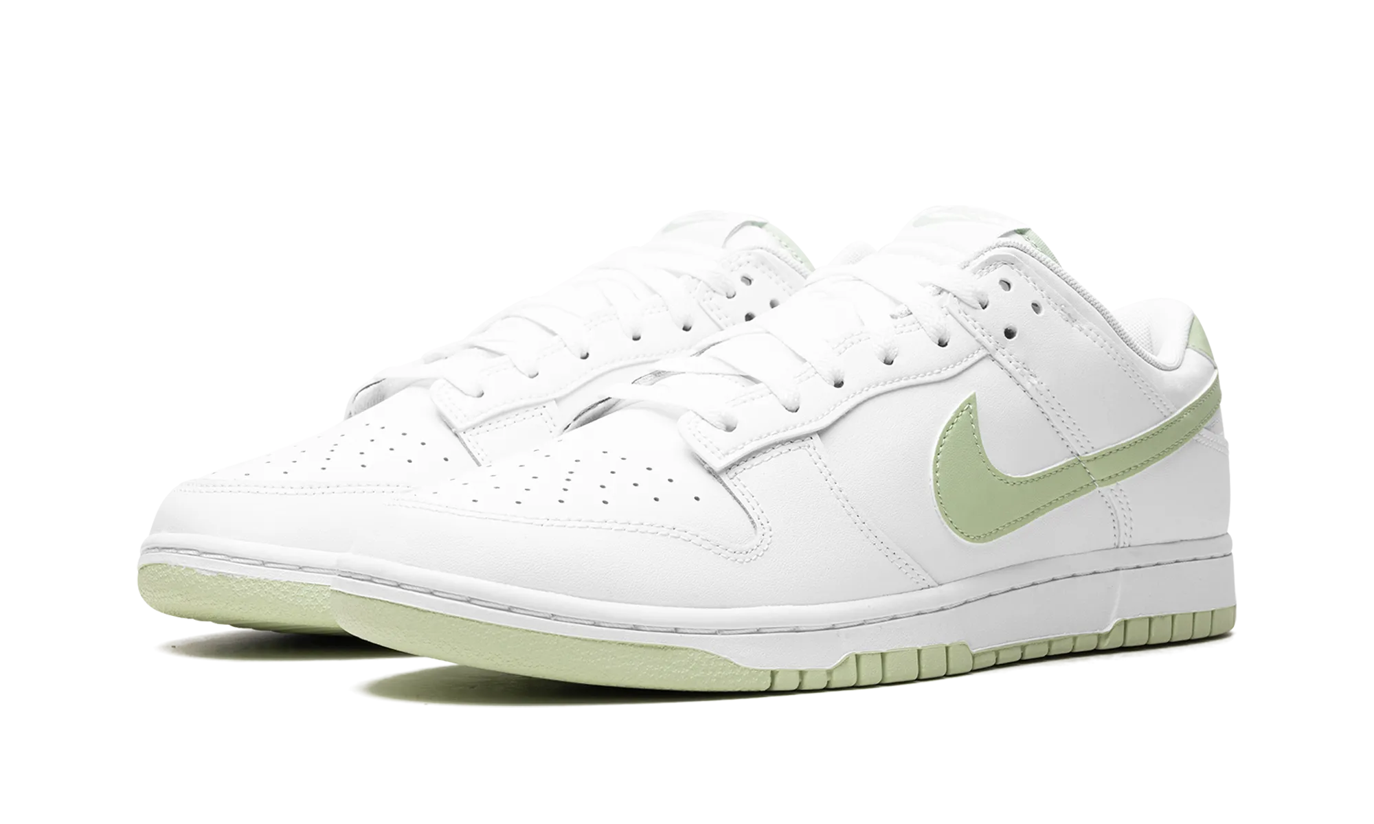Lounge Mode NIKE DUNK LOW RETRO "Honeydew"
