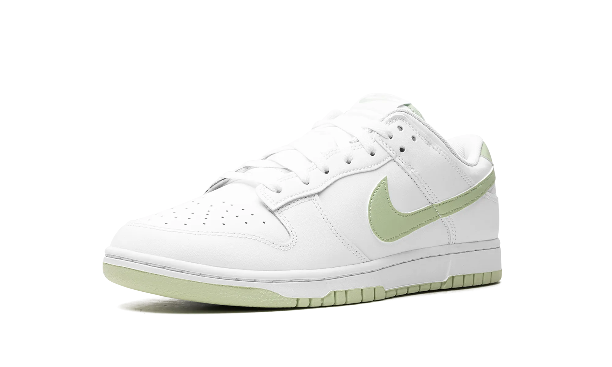 Open Walk NIKE DUNK LOW RETRO "Honeydew"