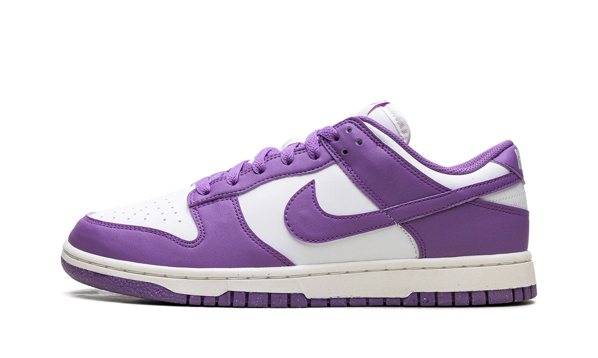 Dunk Low WMNS "Black Raspberry" Outfit Upgrade