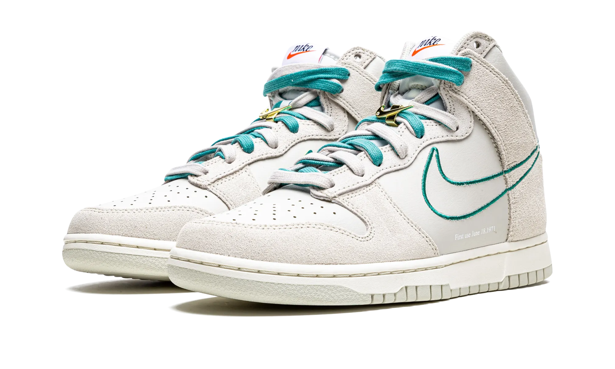 Dunk High SE "First Use - Green Noise" Leather