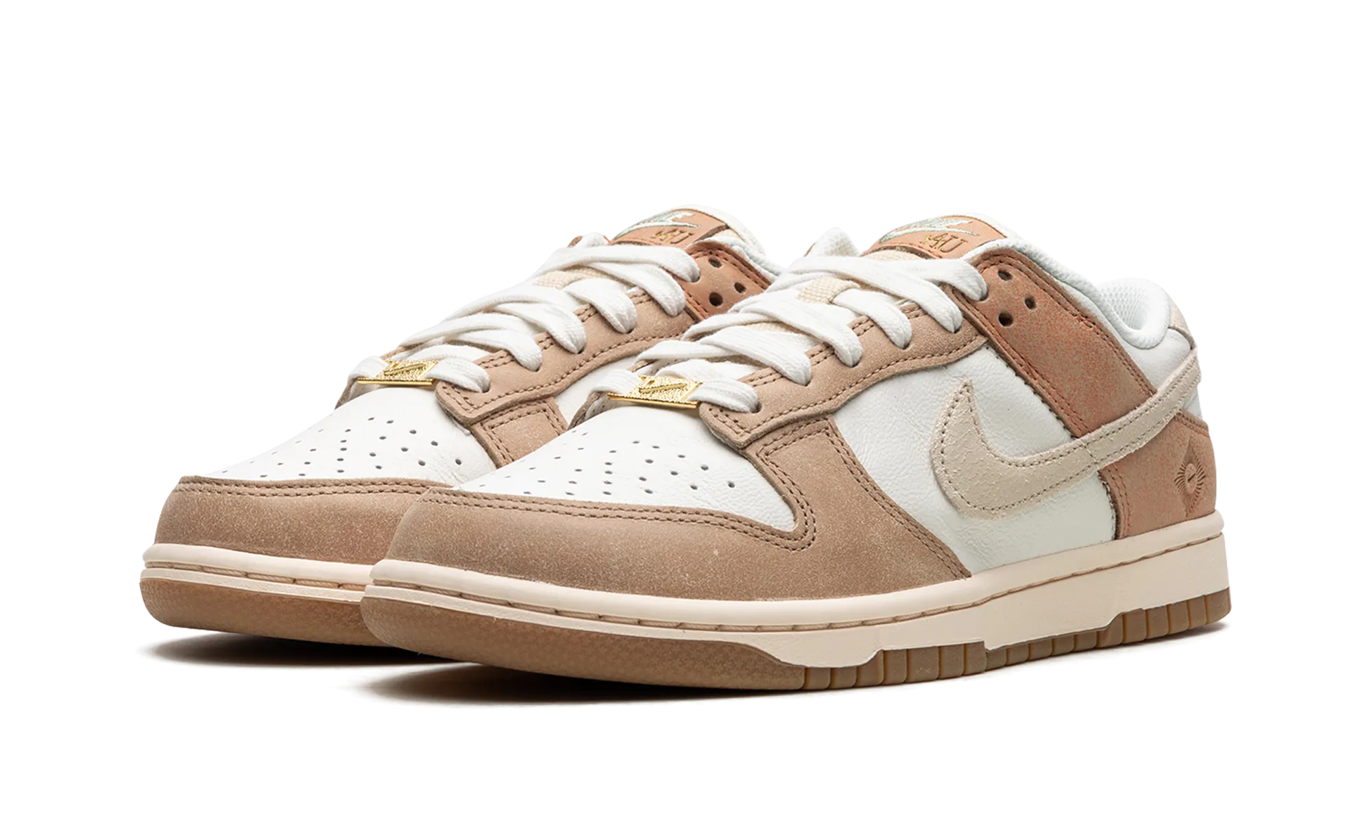 Student wear DUNK LO SE WMNS "Australia"