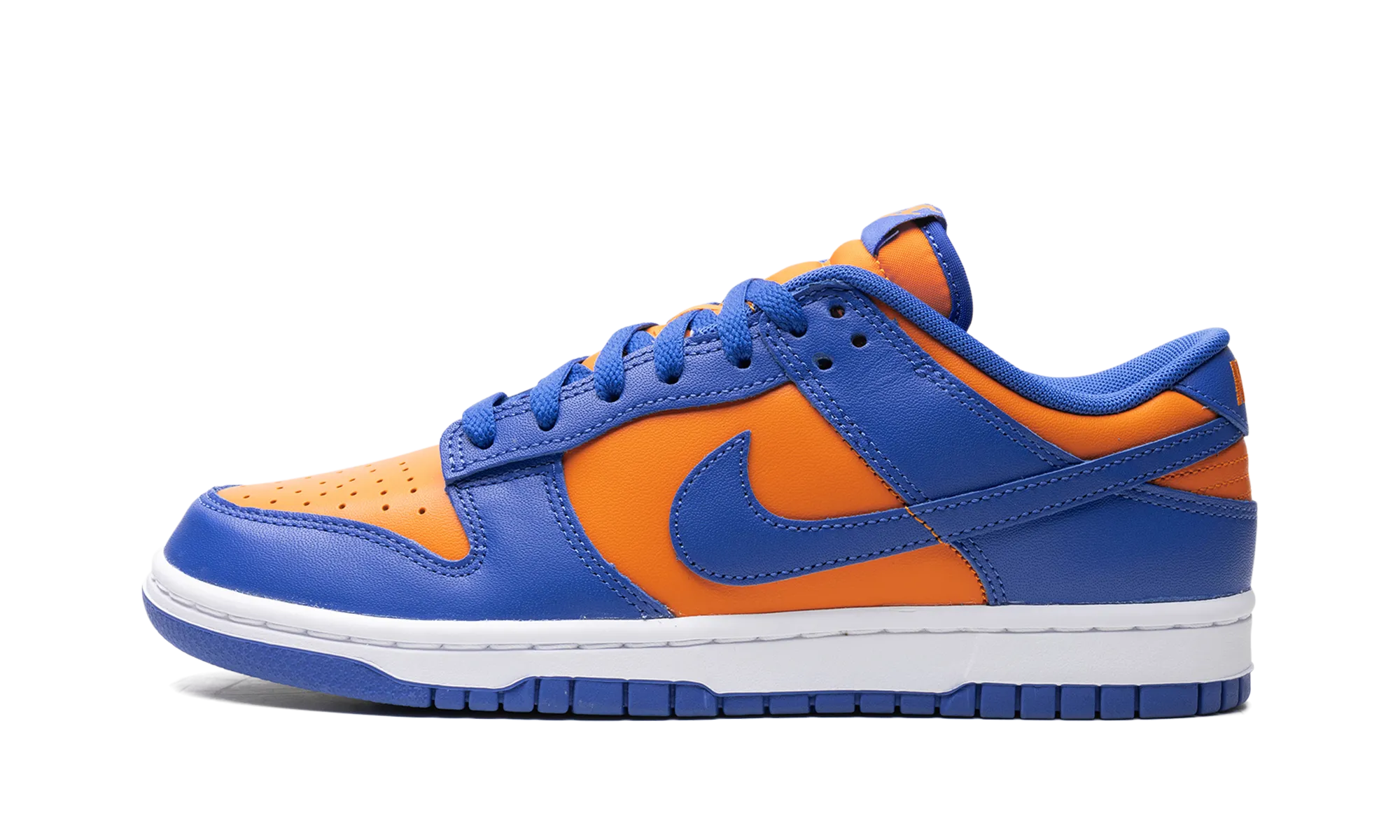 Planet Hike Pastel Tones Dunk Low "Knicks"