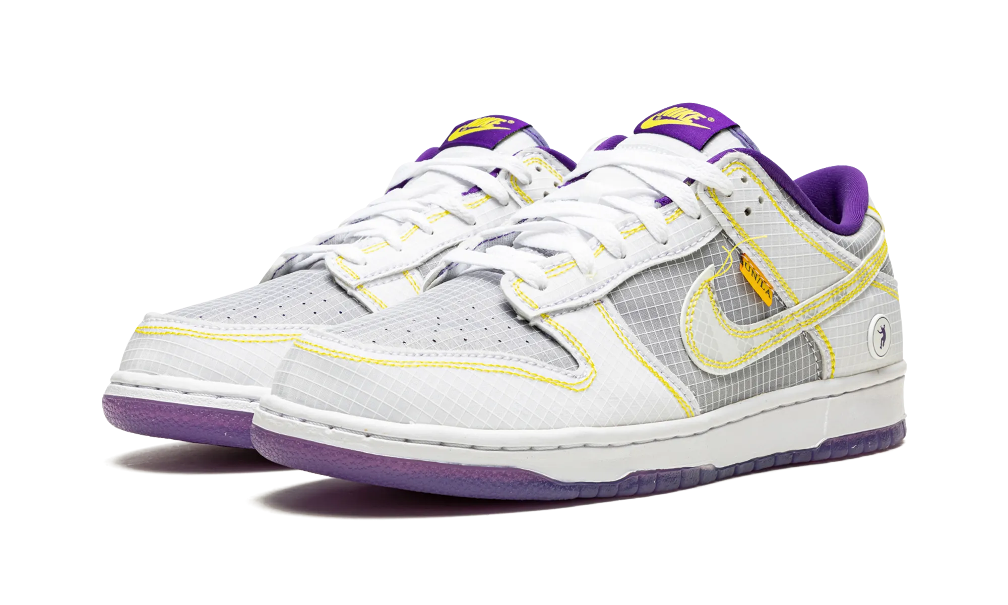 Dunk Low "Union Passport Pack Court Purple" Lifestyle Focus mesh ventilation