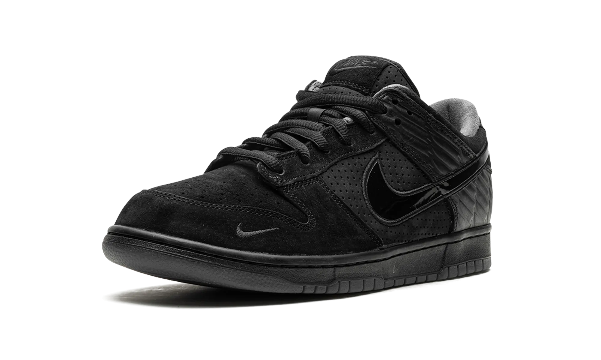 Dunk Low Black "Division Street - What The Duck Alternate" Clean Vibe