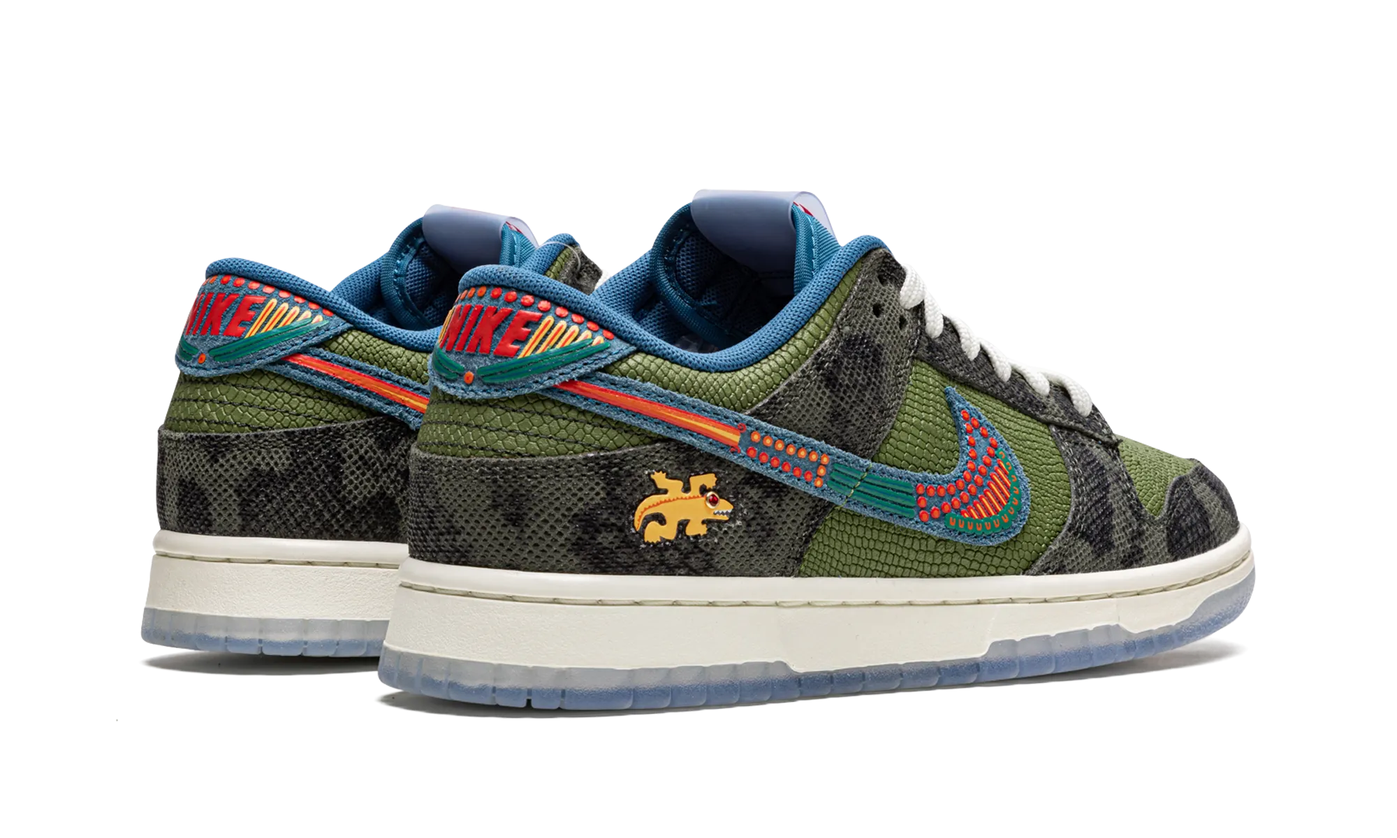 Anti   Slip Feature Leisure Ready Dunk Low "SiEMPRE Familia"