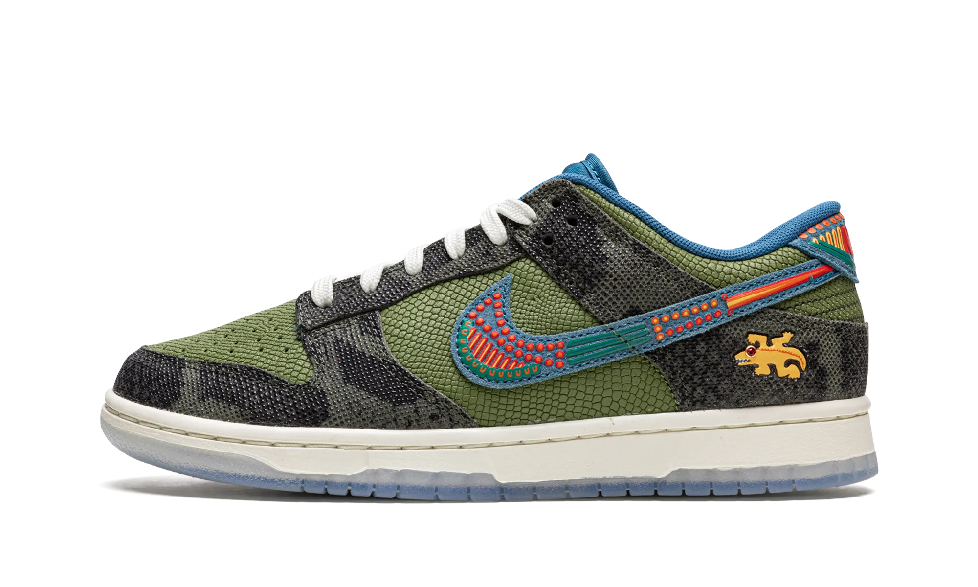 Light   weight   design Clean Line Dunk Low "SiEMPRE Familia"