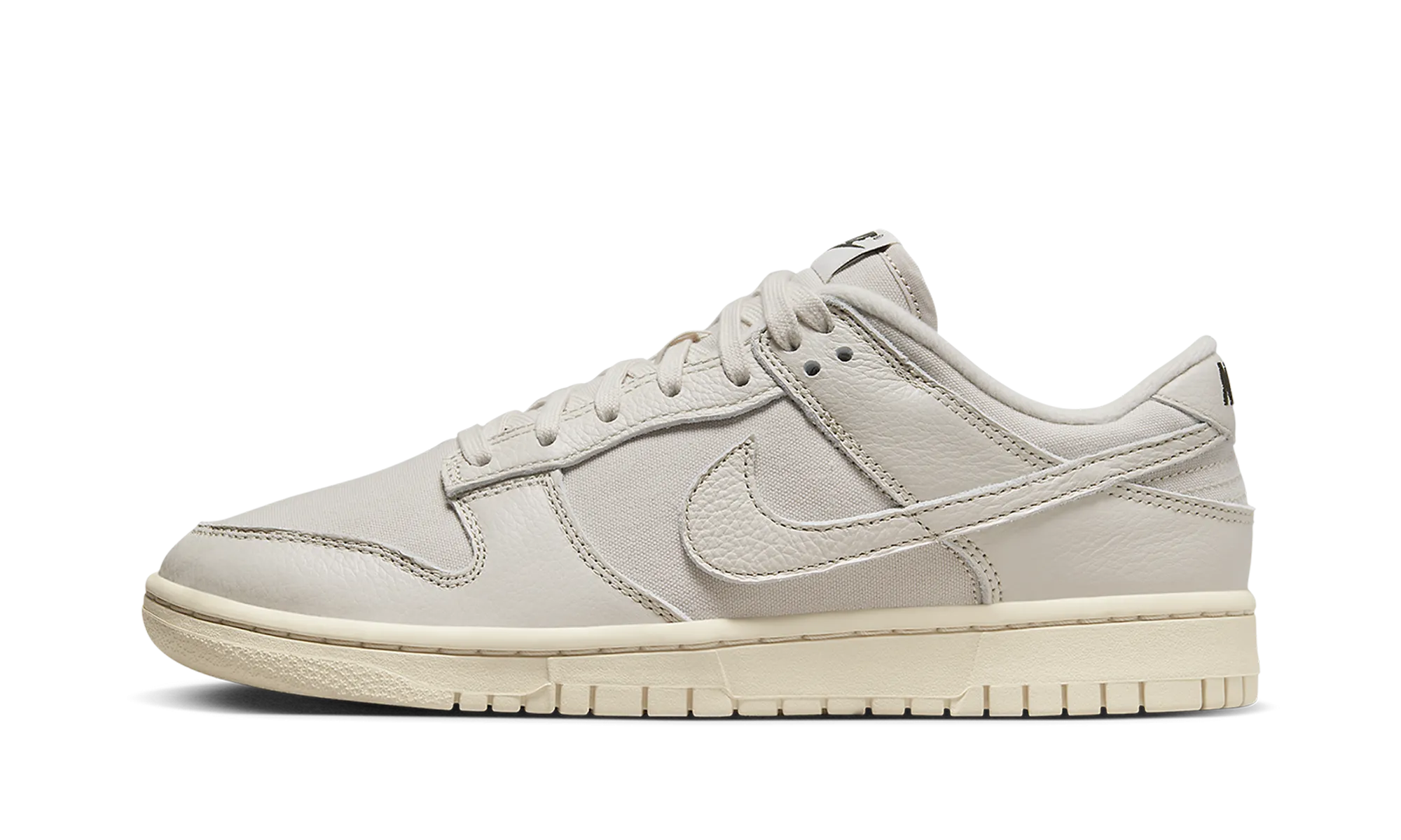 clean design Dunk Low "Light Orewood Brown"