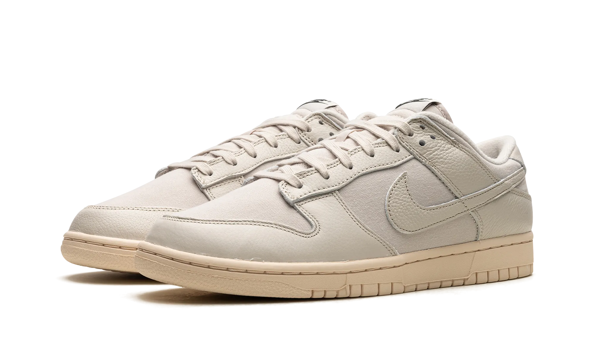 Dunk Low "Light Orewood Brown" Soft Edge Bold Look