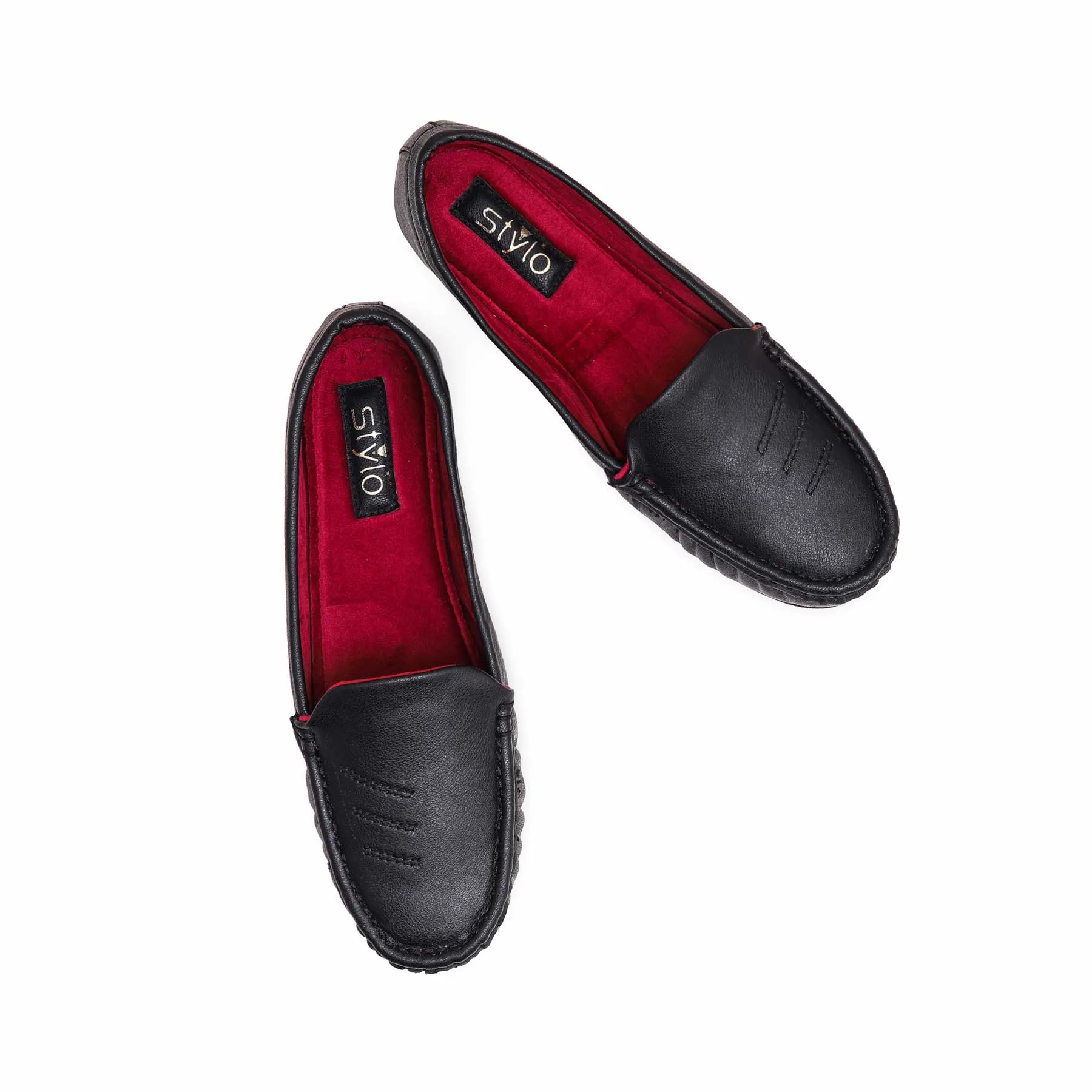 Versatile Design Black Moccasin WN4407