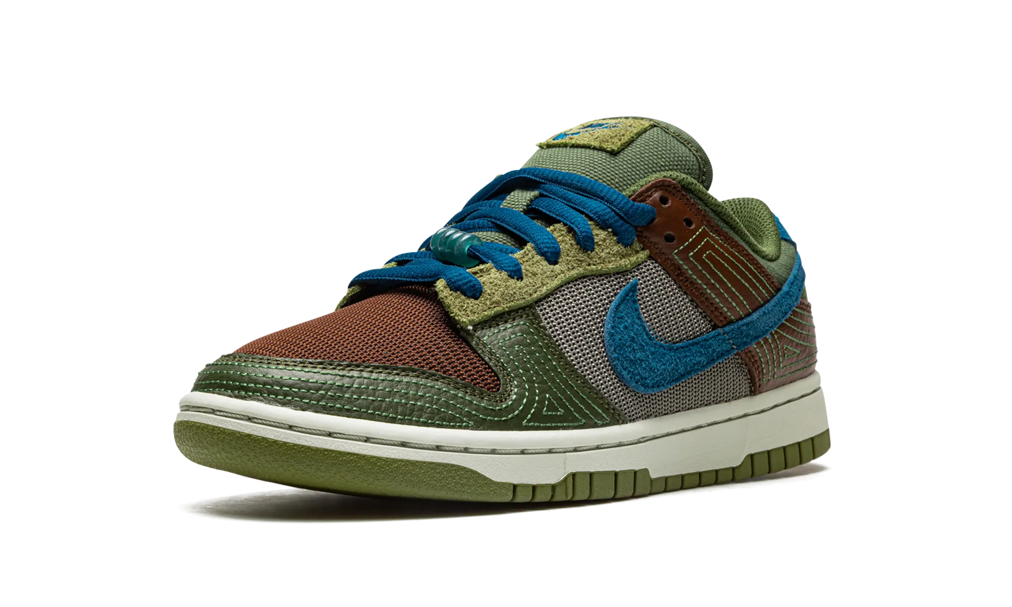 Dunk Low NH "Cacao Wow" Harbor Walk Score Hike