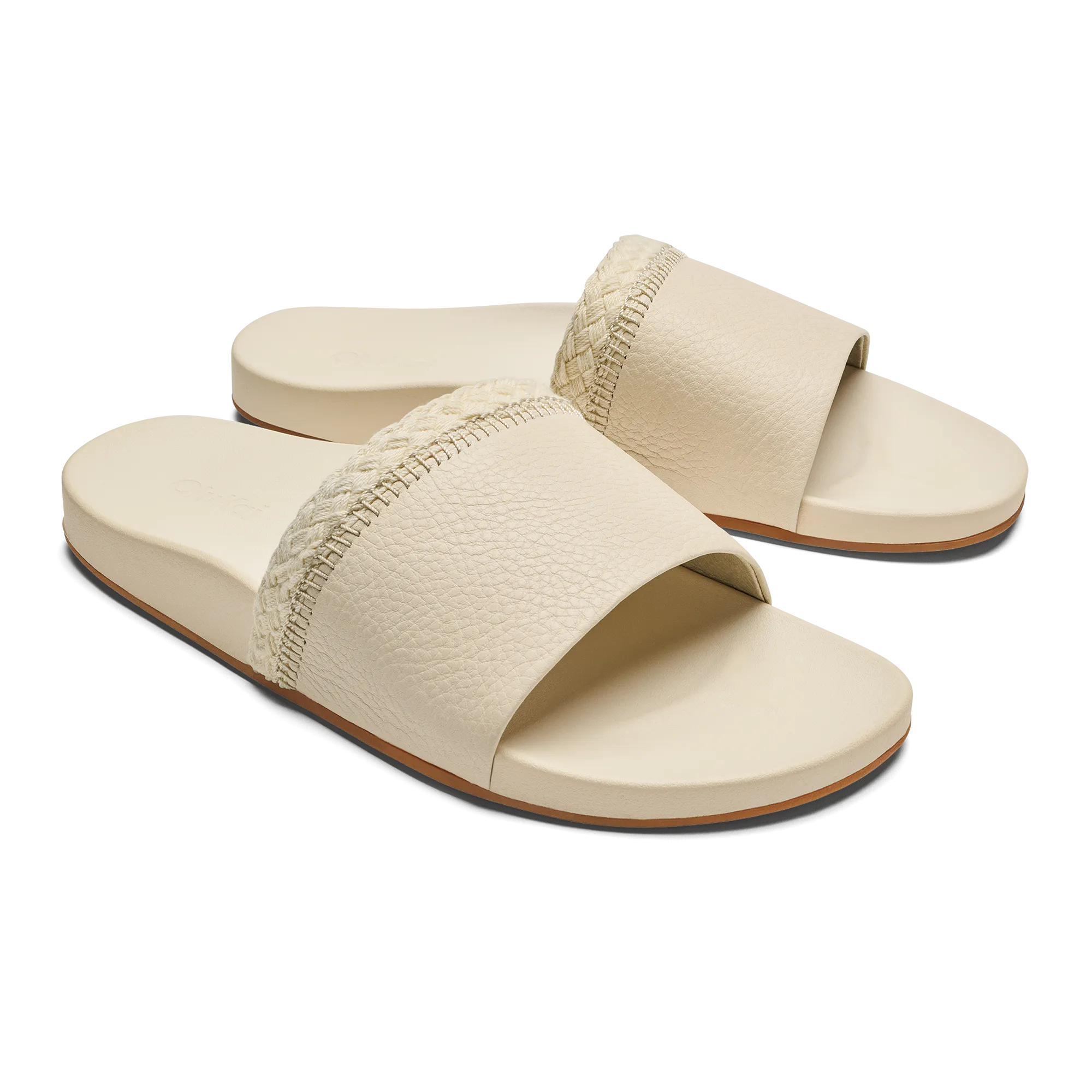 P??kea - White Sand Comfortable Flats