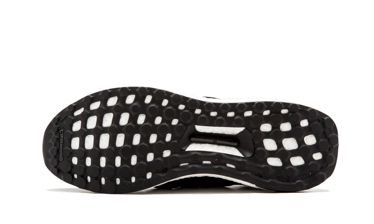 Dry Comfort UltraBOOST S.E. "SNS x Social Status"