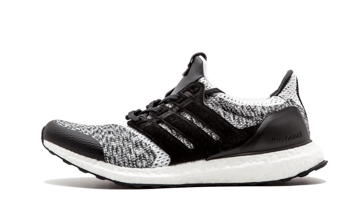 UltraBOOST S.E. "SNS x Social Status" Waterproof Option