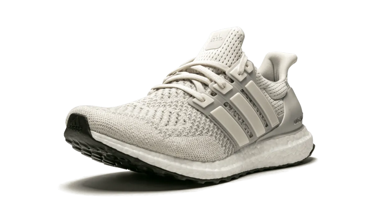 morning jog UltraBOOST LTD "Cream"