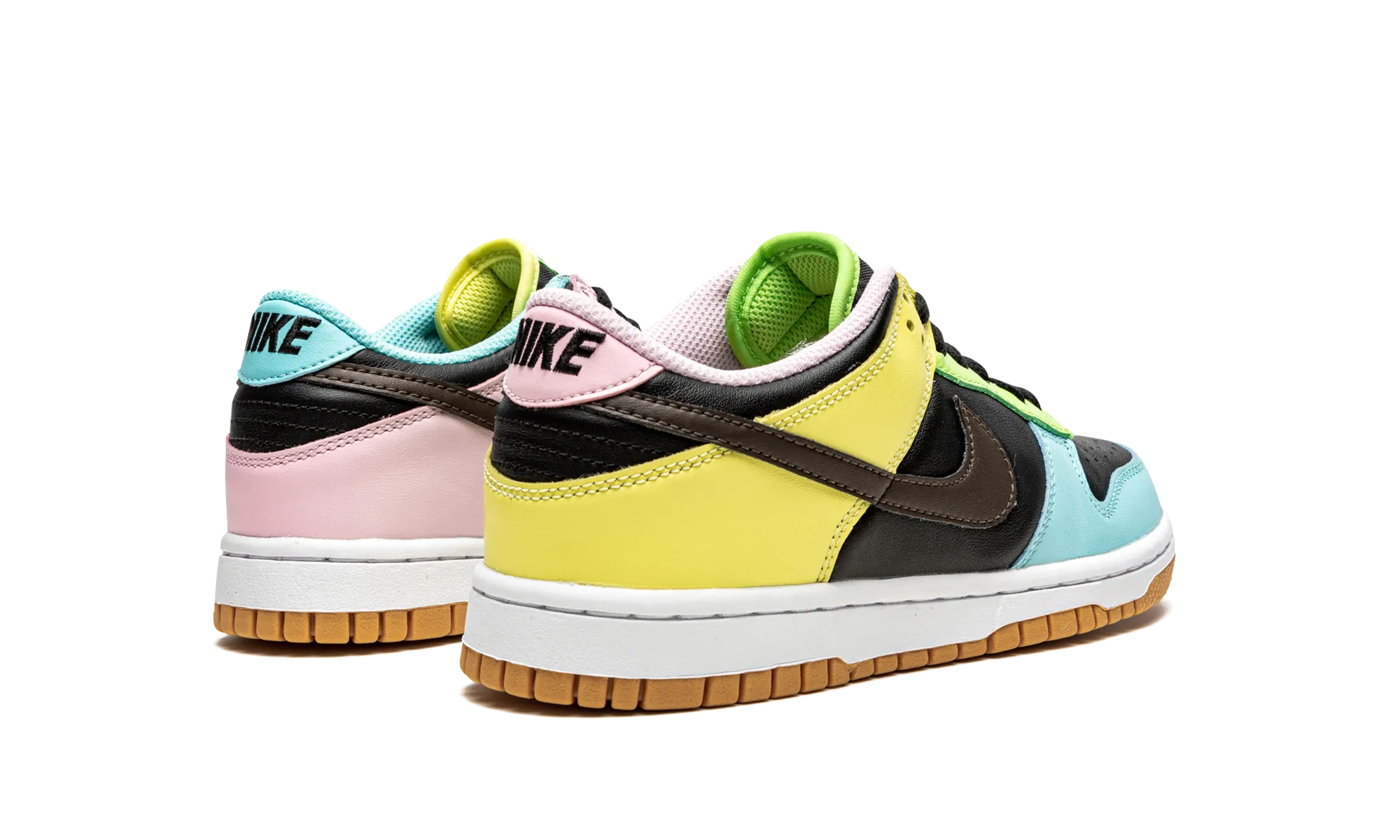 Dunk Low SE GS "Free 99" Flexibility