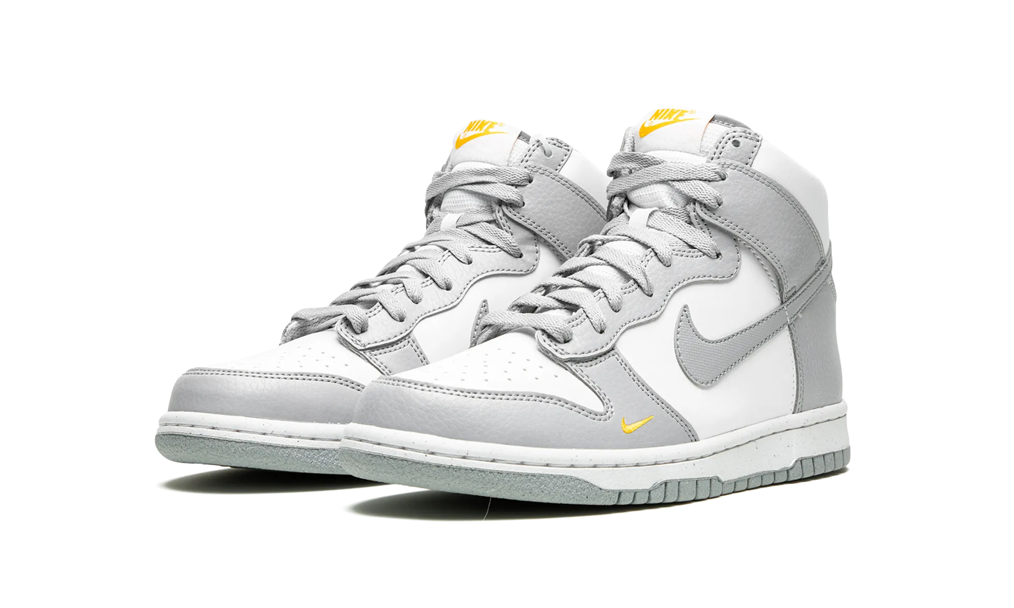 Dunk High GS "Next Nature Wolf Grey Marigold" Family Meet Red Hot