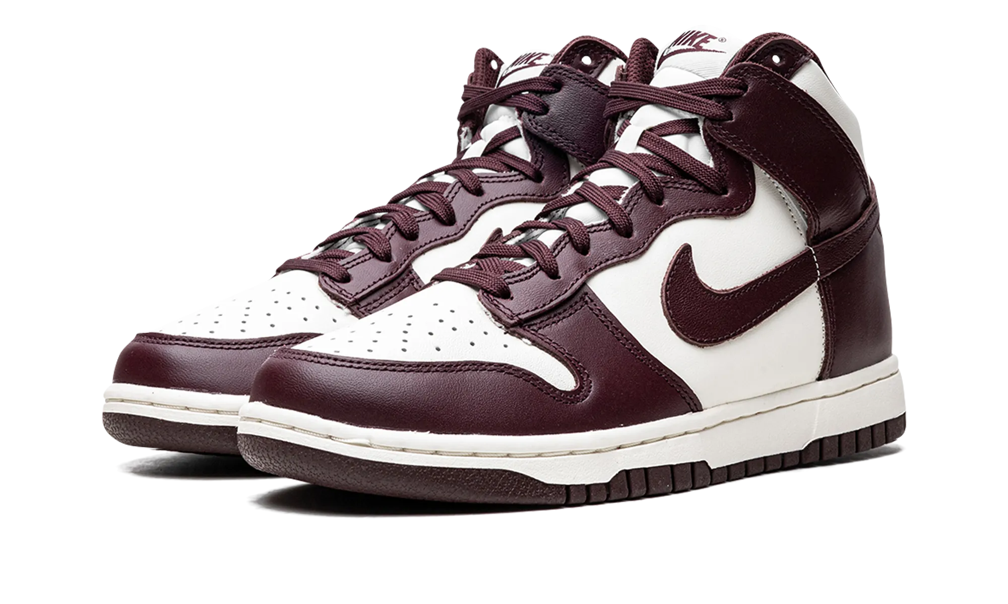 Cold Proof Flex grooves DUNK HIGH WMNS "Burgundy Crush"