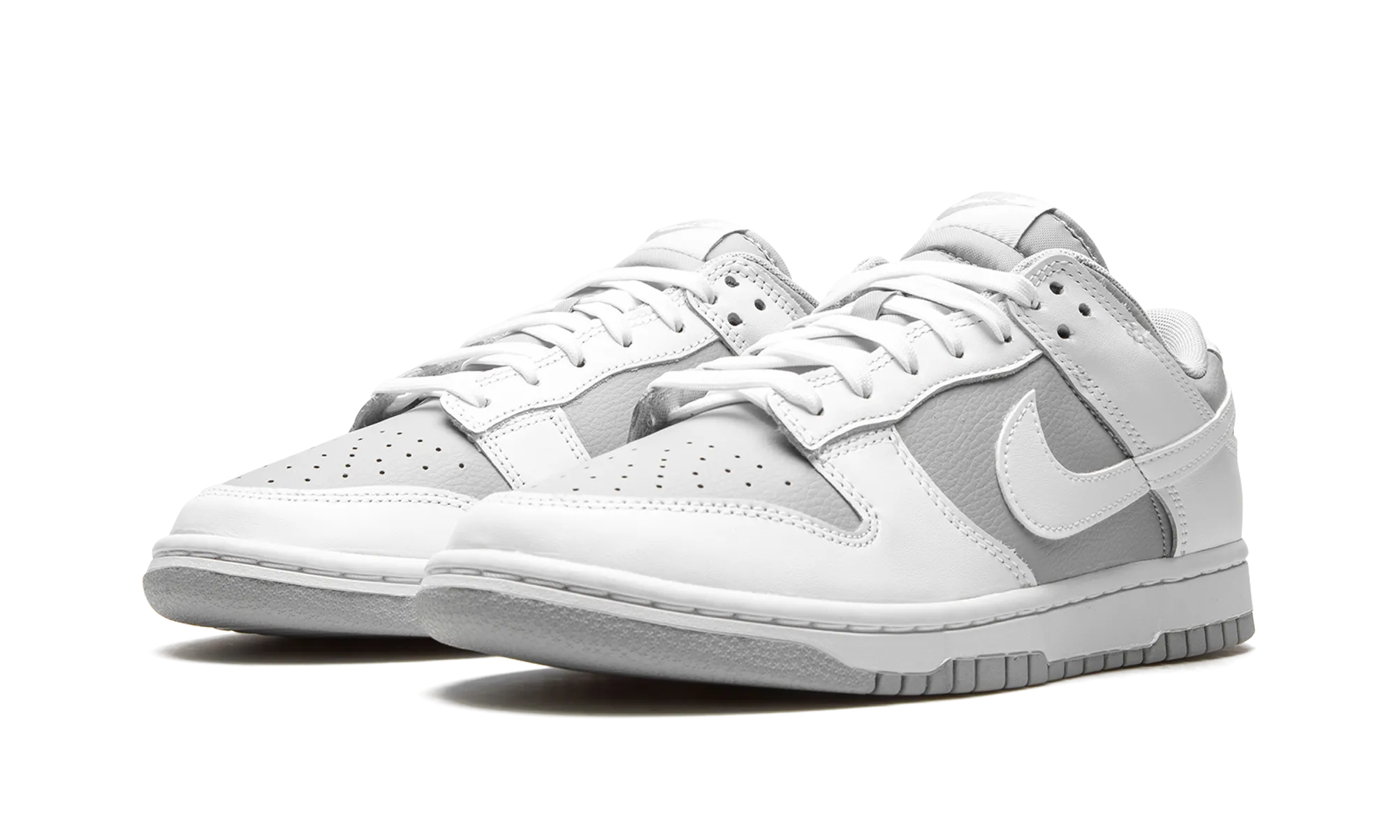 Dunk Low "White / Grey" Relax Fit Studded Trim