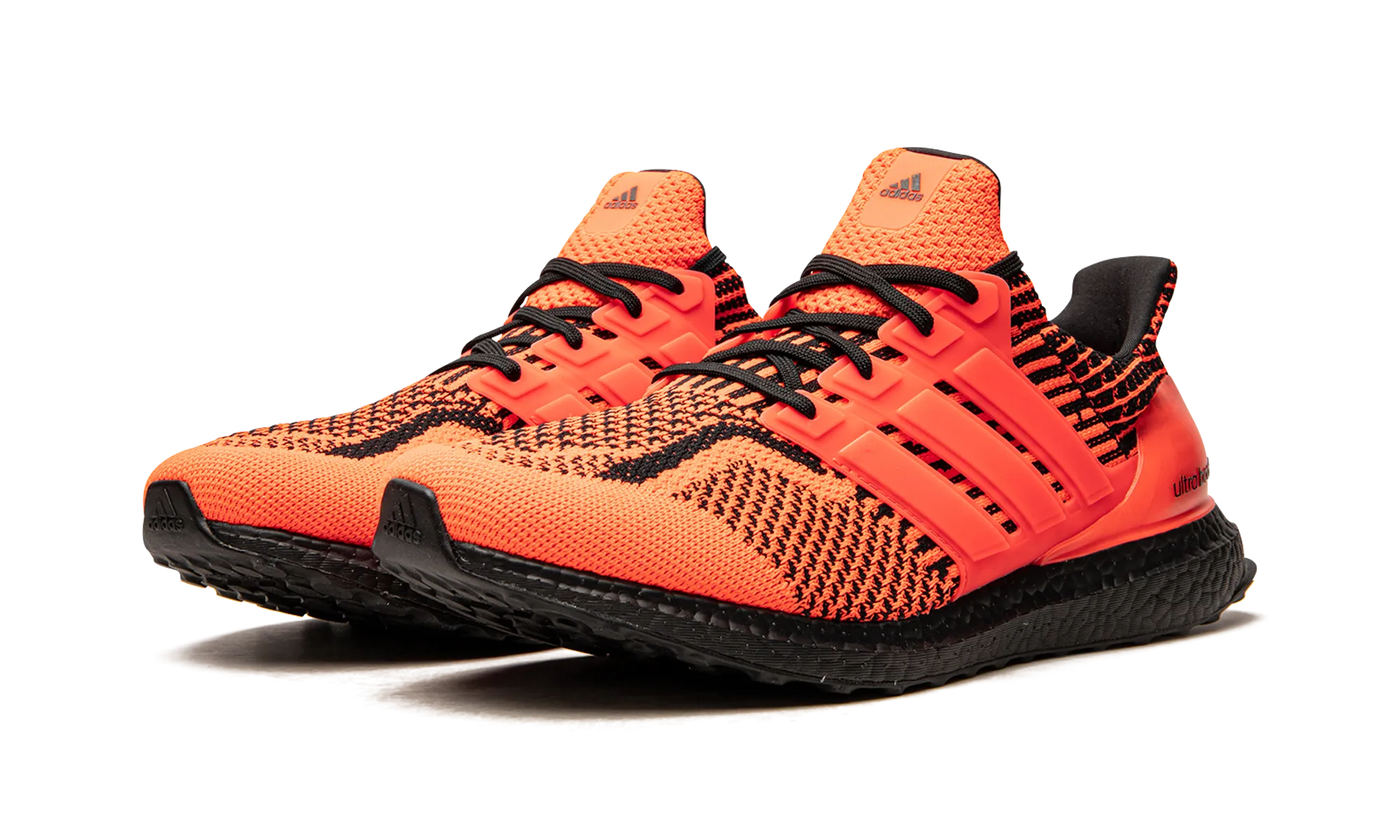 Foot Vent Outdoor Leisure UltraBoost 5.0 DNA "Solar Red / Core Black"