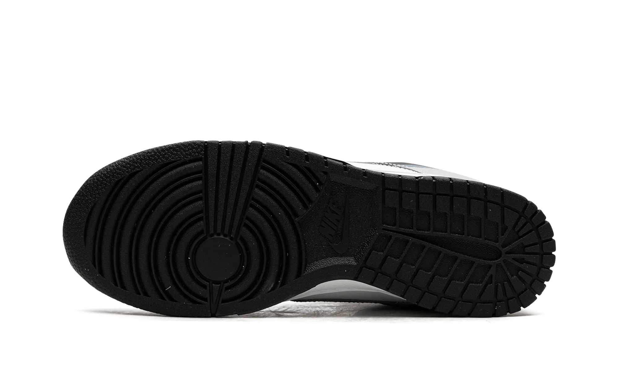 Dunk Low "Stencil Swoosh" Chic Walk