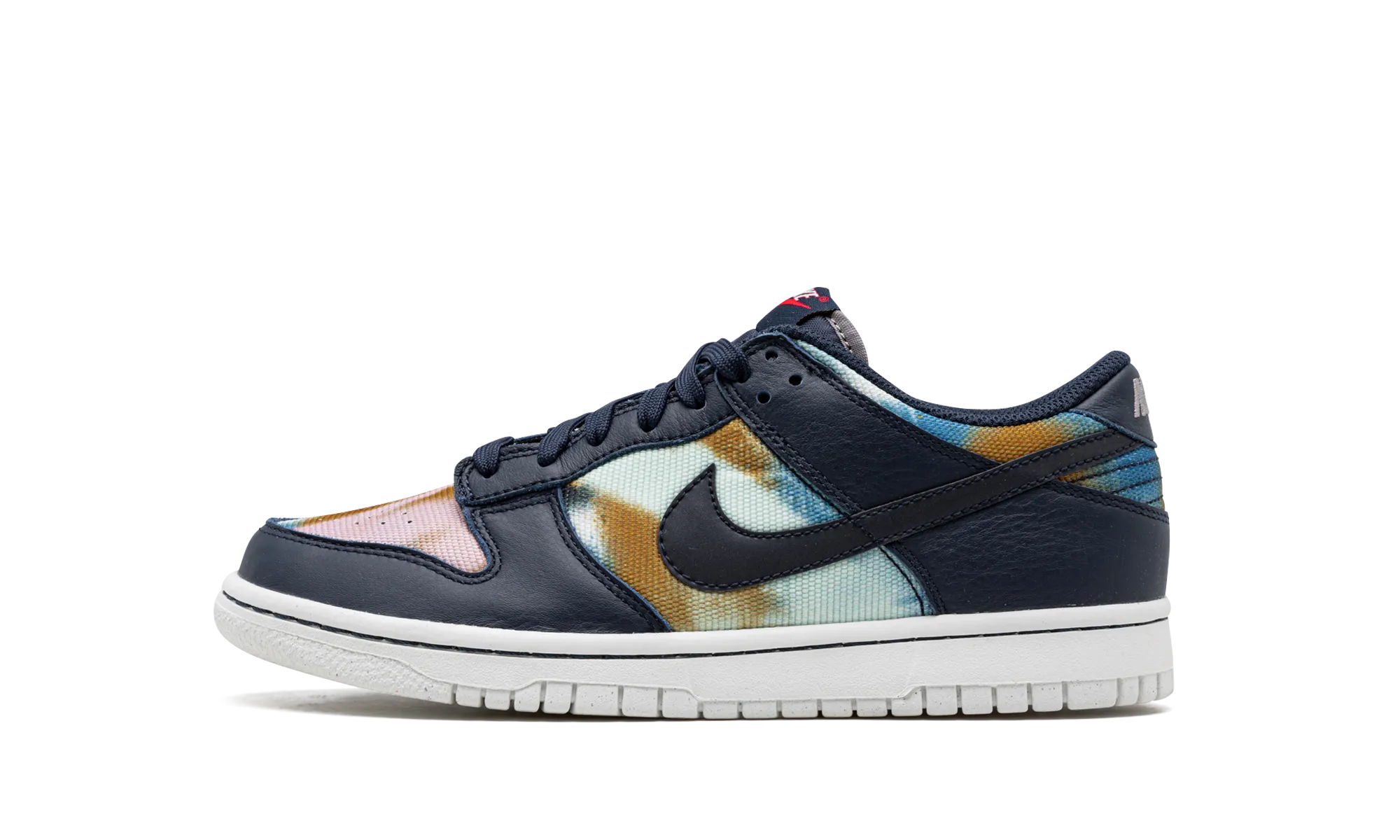 Dunk Low "Graffiti Navy" Pose Time
