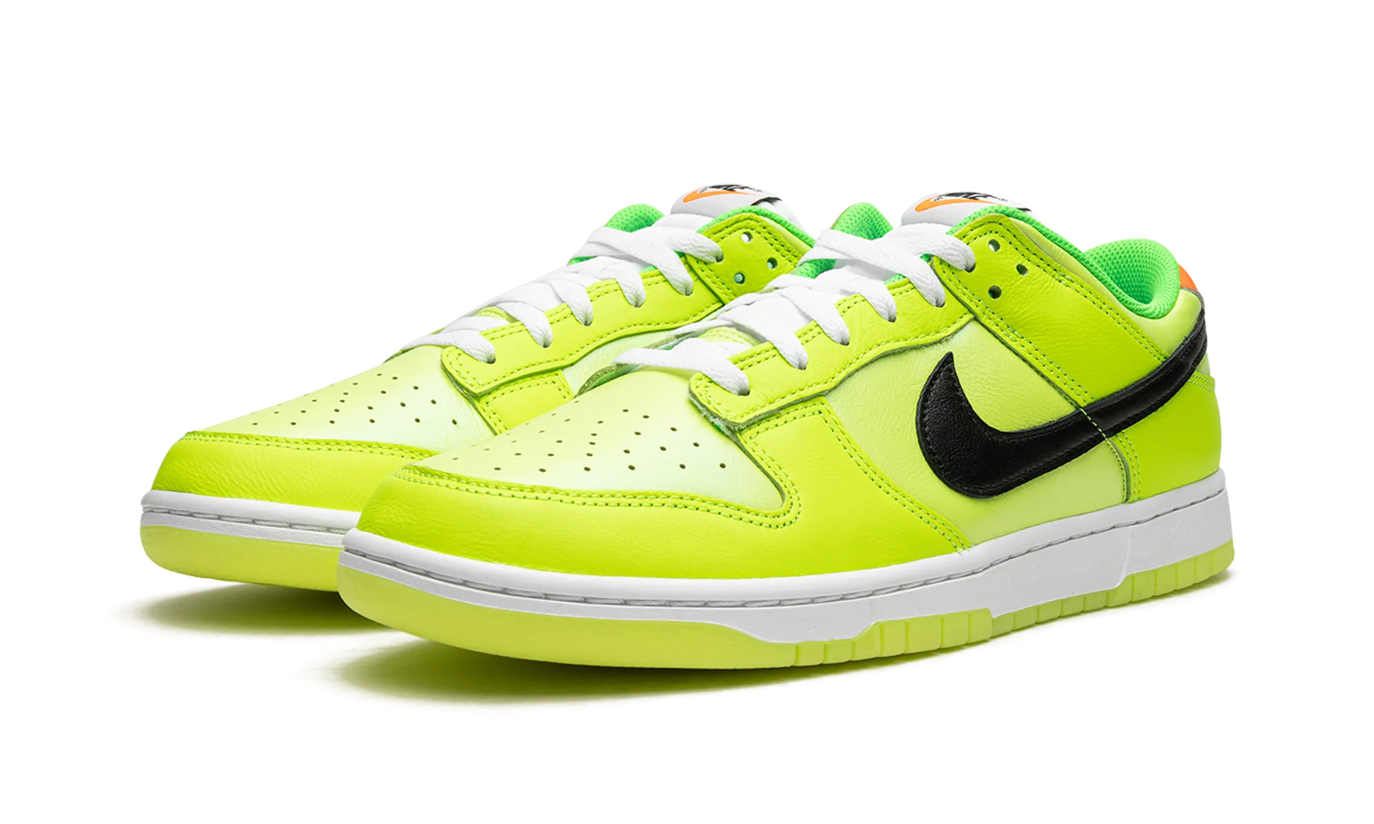 Fashion Mood Ultra Run Dunk Low "Glow in the Dark"