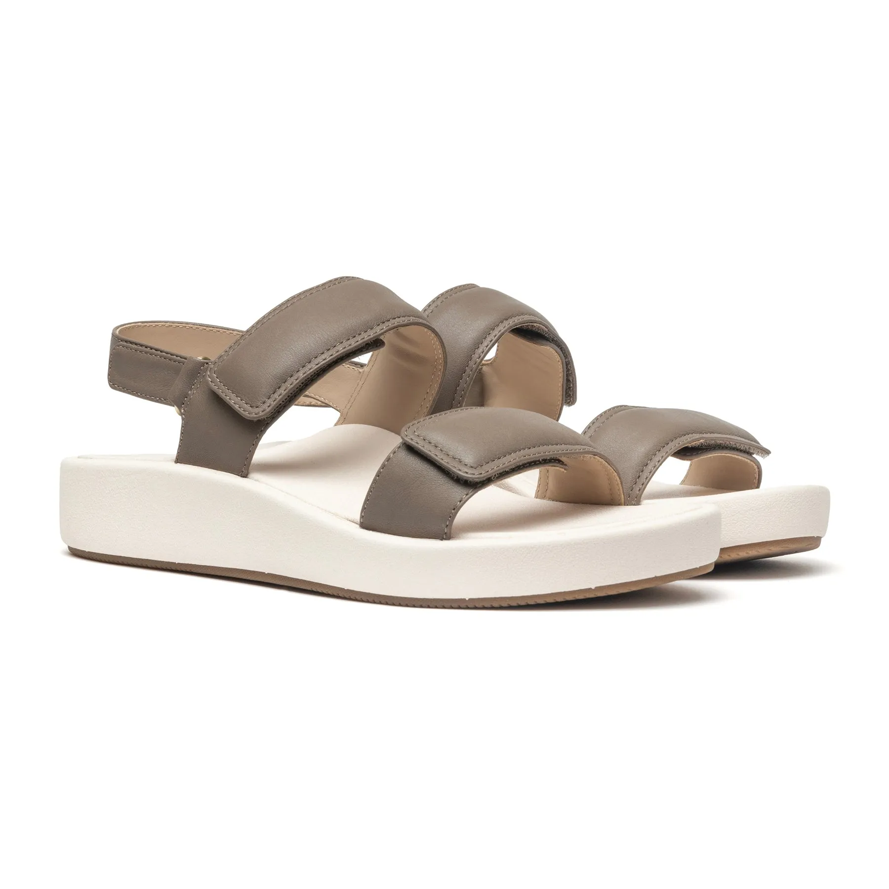 Comfortable Outdoor Shoes Perfect for Travel Paseo Sandal