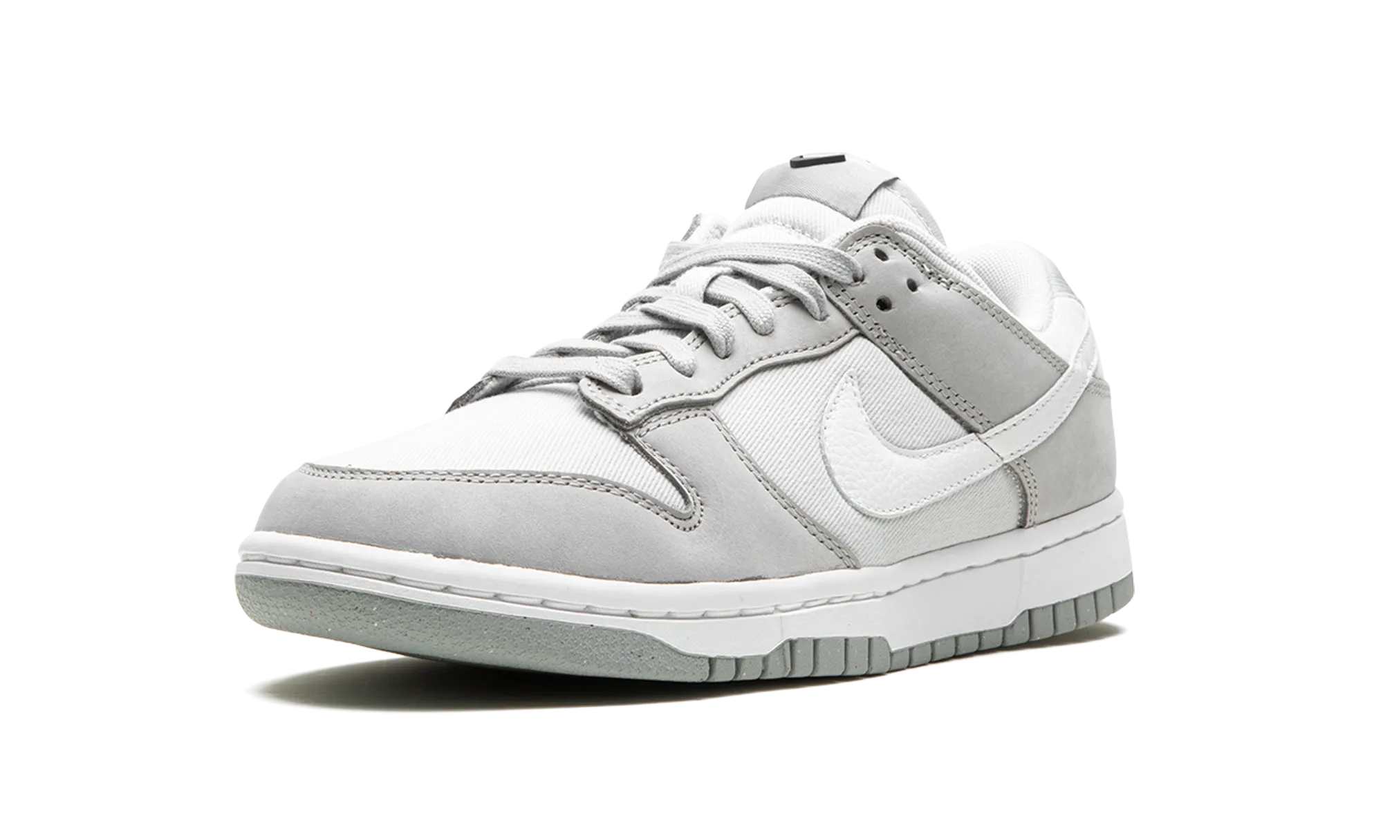 DUNK LOW LX NBHD WMNS "Light Smoke Grey" Meadow Run