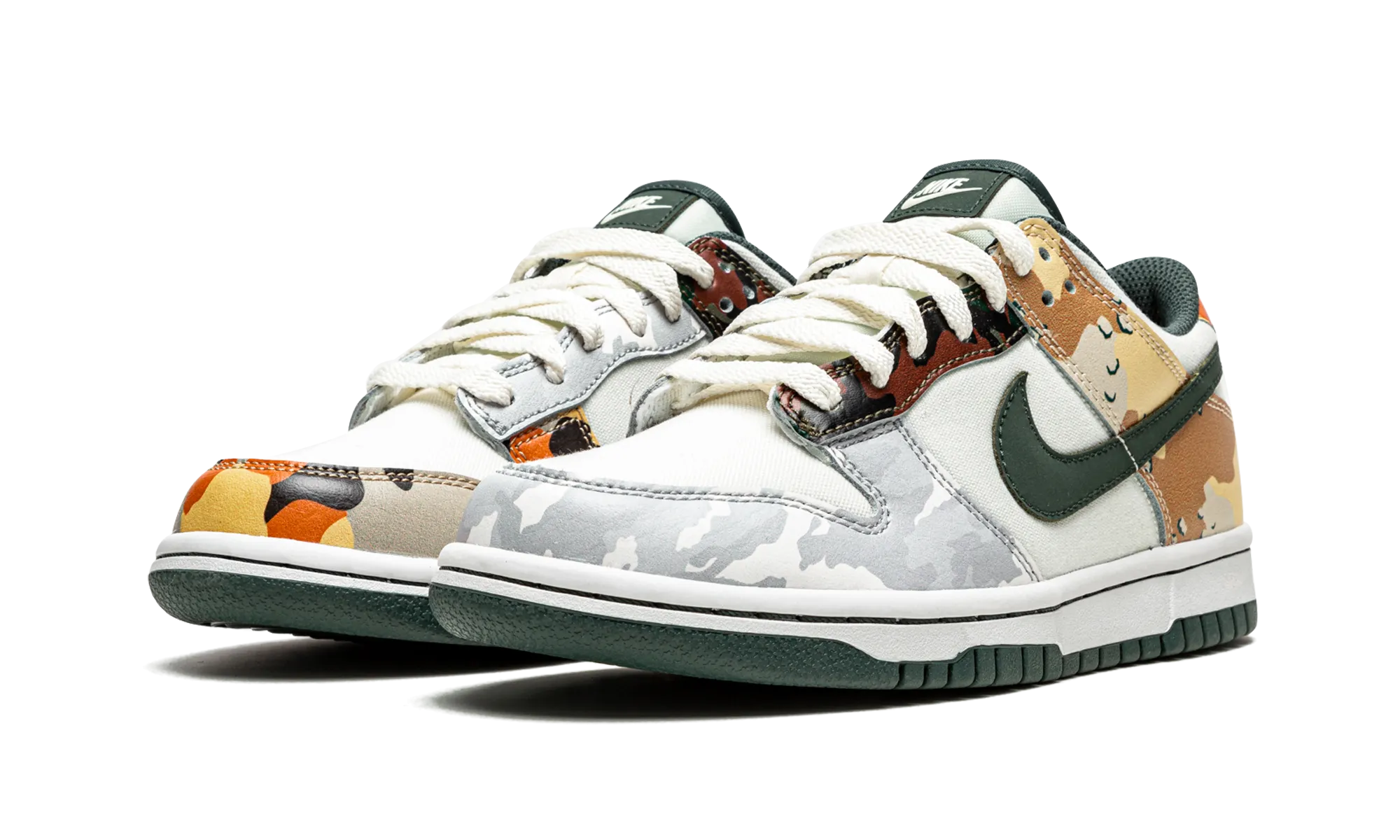 Local Go Comfortable Movement Dunk Low GS "Sail Multi-Camo"