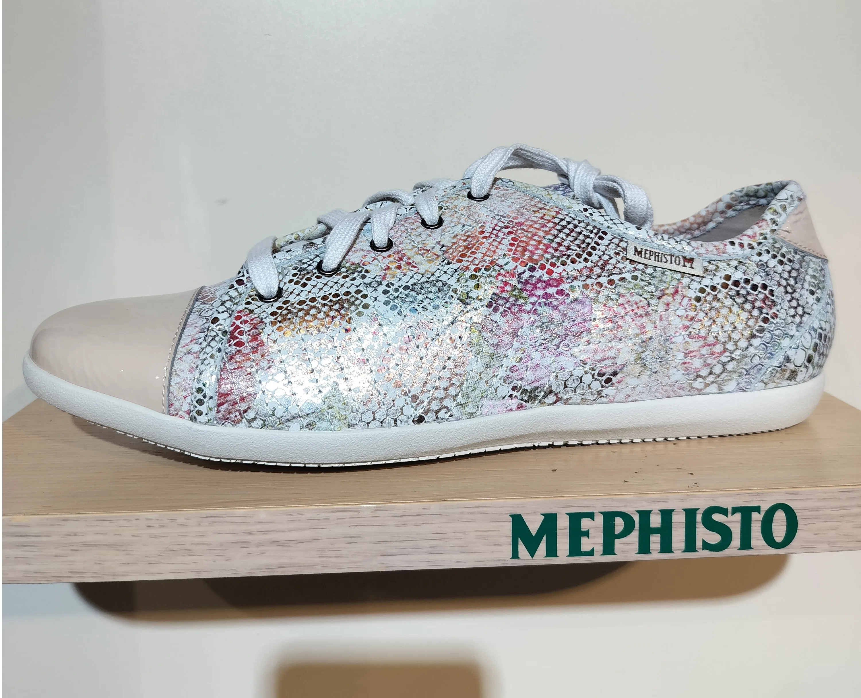 Deep Grip Top Rated Ketty - Pink Boa Cap Toe Lightweight Women Sneakers