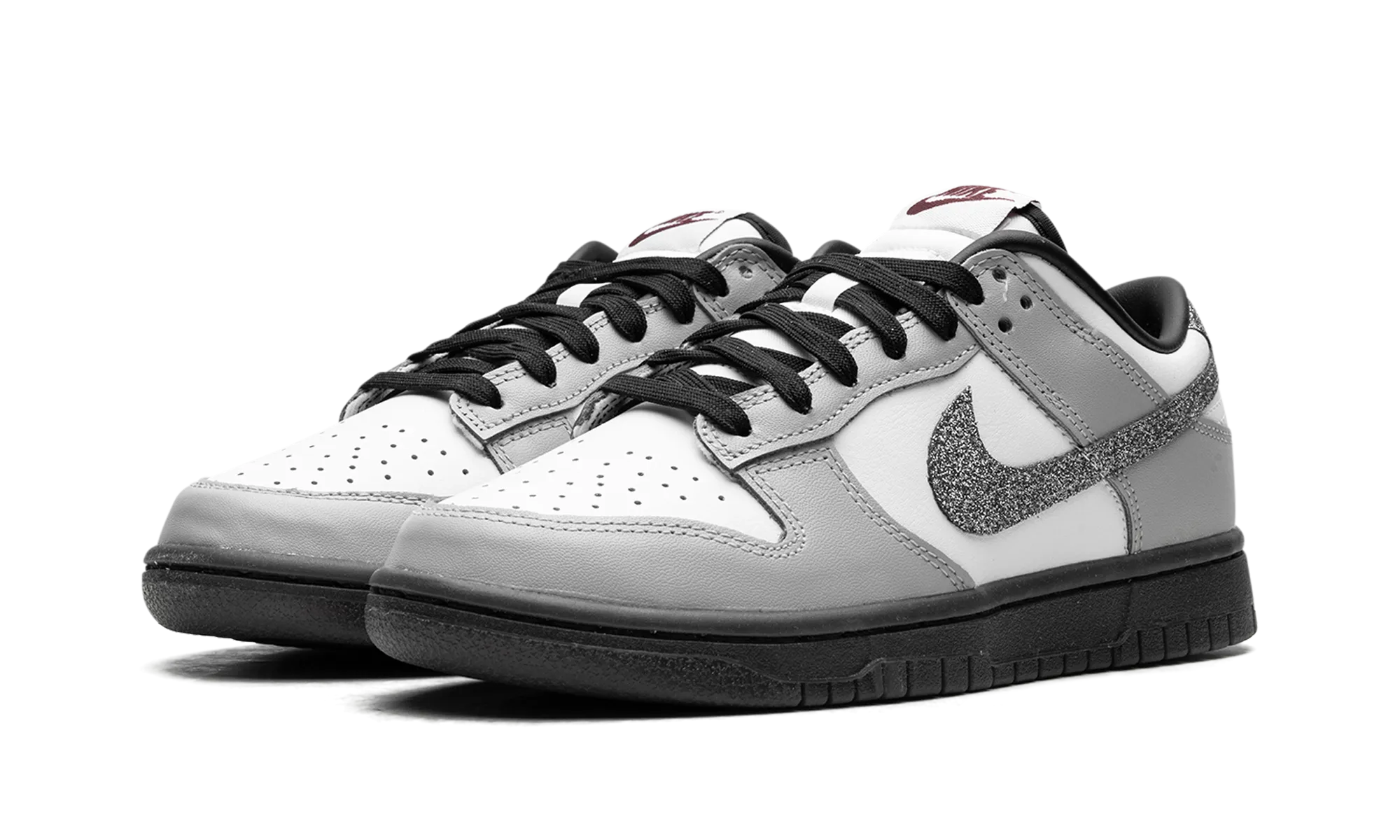 Timeless Use Shore Path Dunk Low LX WMNS "Glitter Swoosh White Light Smoke Grey"