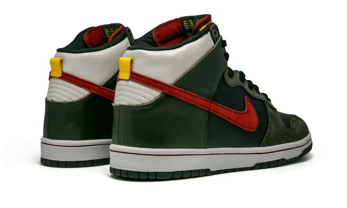 Dunk High Premium SB "BOBA FETT" Modern Step