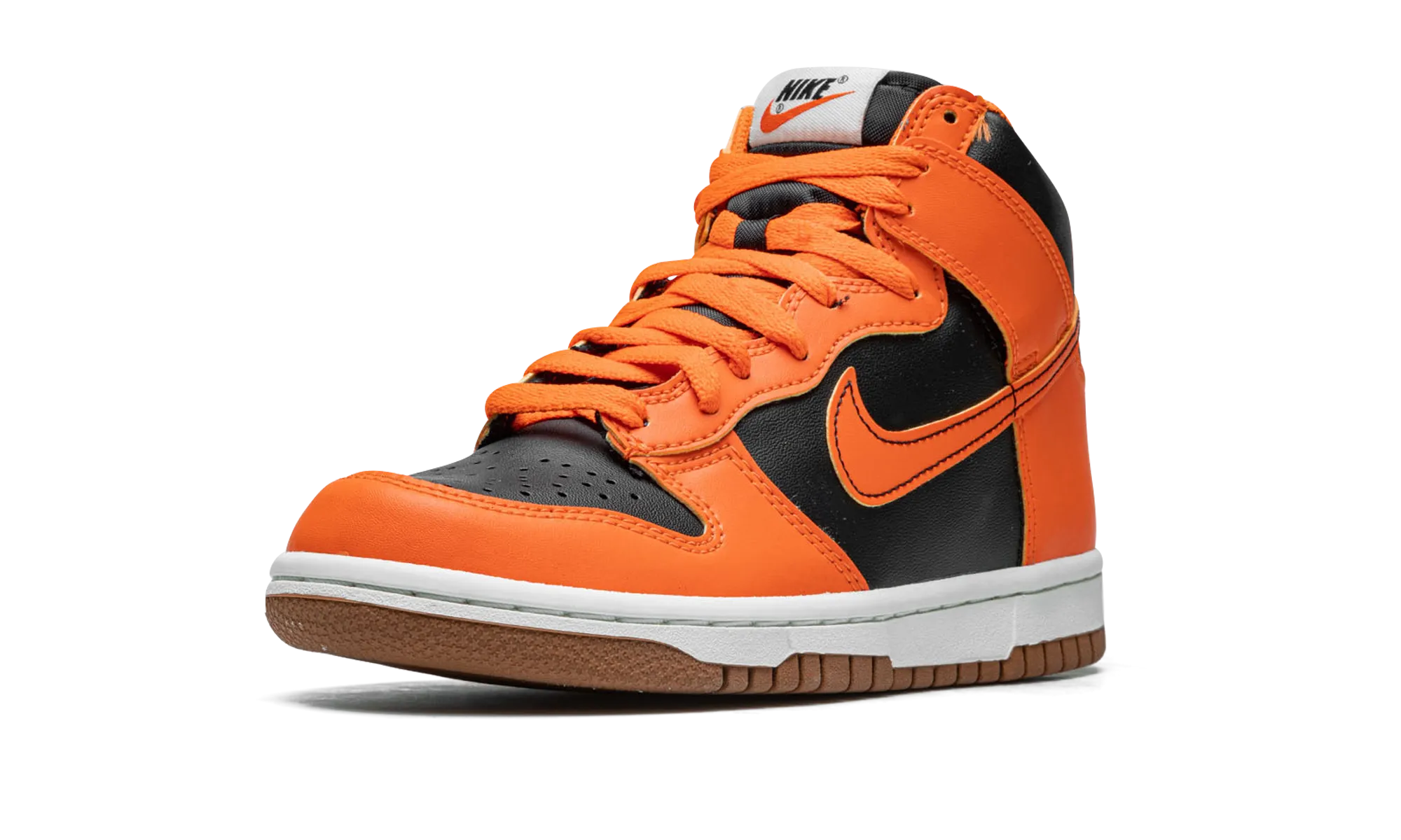 Indoor Outdoor Travel Routine Dunk High GS "Halloween"