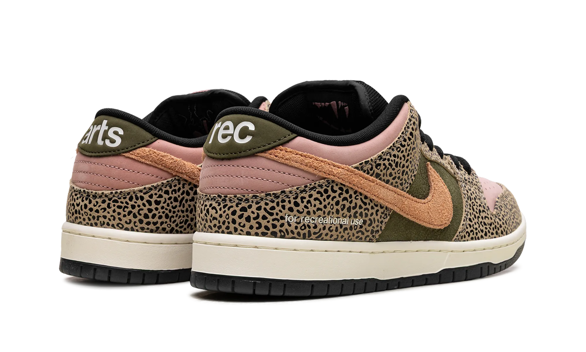 SB Dunk Low "Arts-Rec" Shock   Absorbing Plus Size