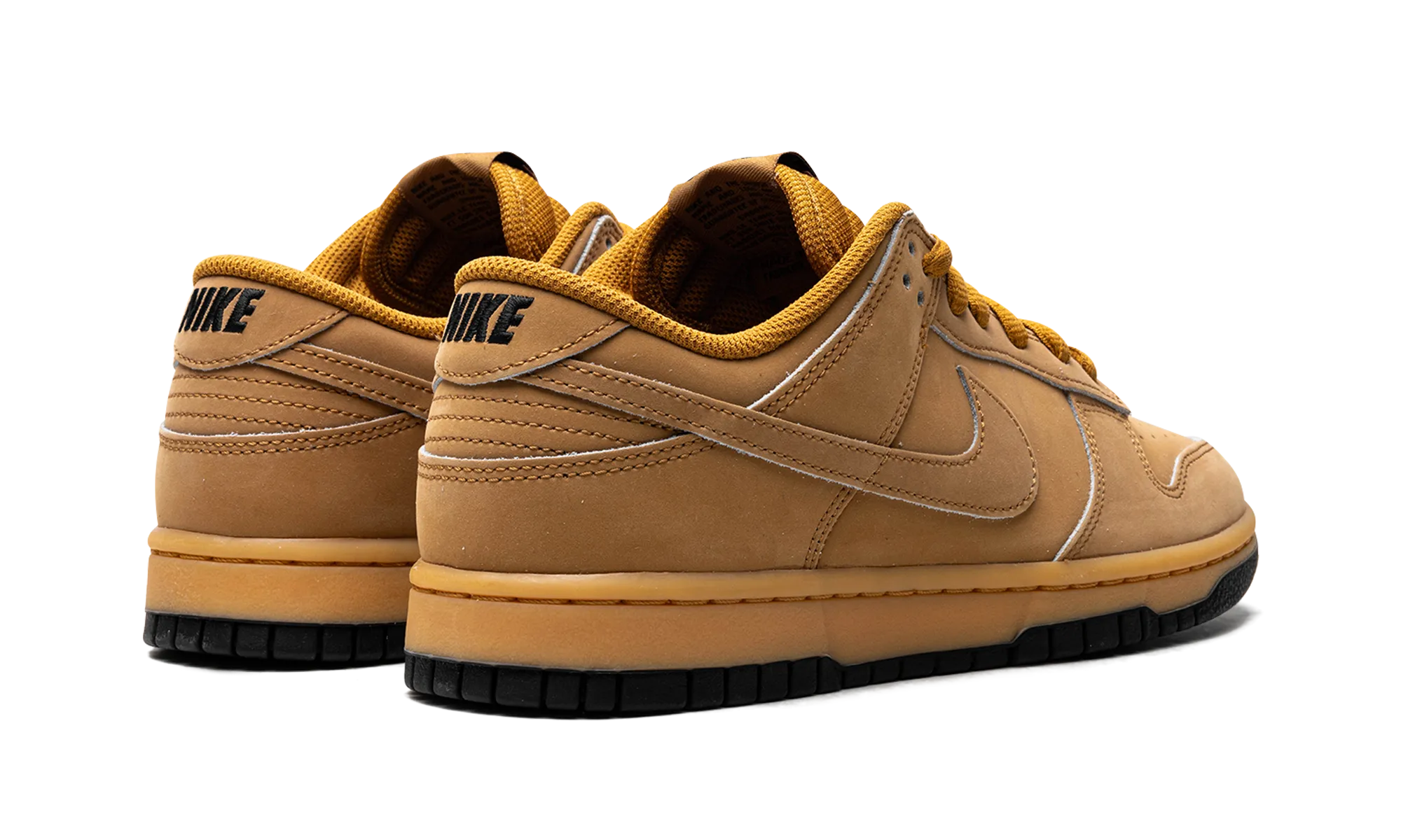 Flat Outsole Daily Flow Dunk Low Retro SE "Wheat Gum"