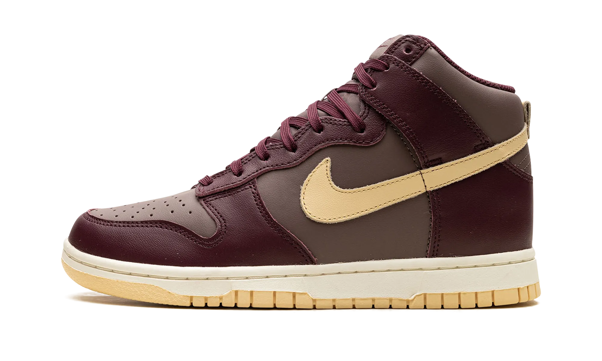 Blossom Hike All Use DUNK HIGH WMNS "Plum Eclipse"